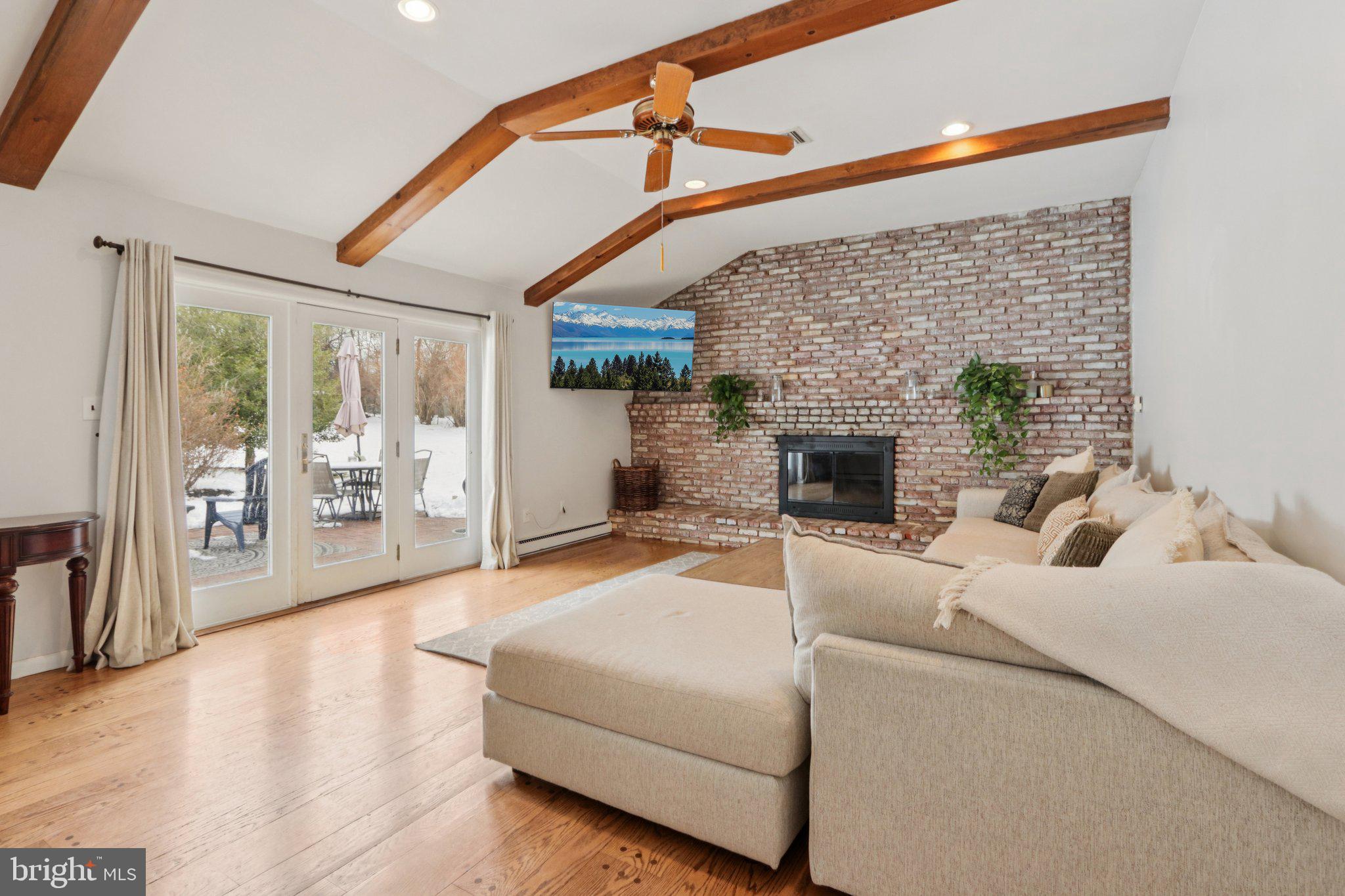 EVANSBURG - Residential