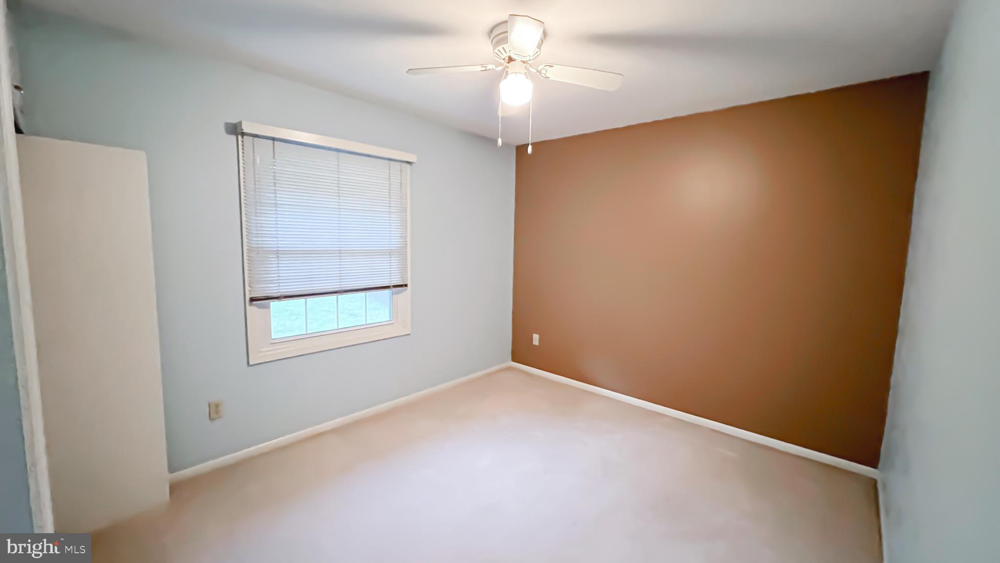 CRESAPTOWN - Residential