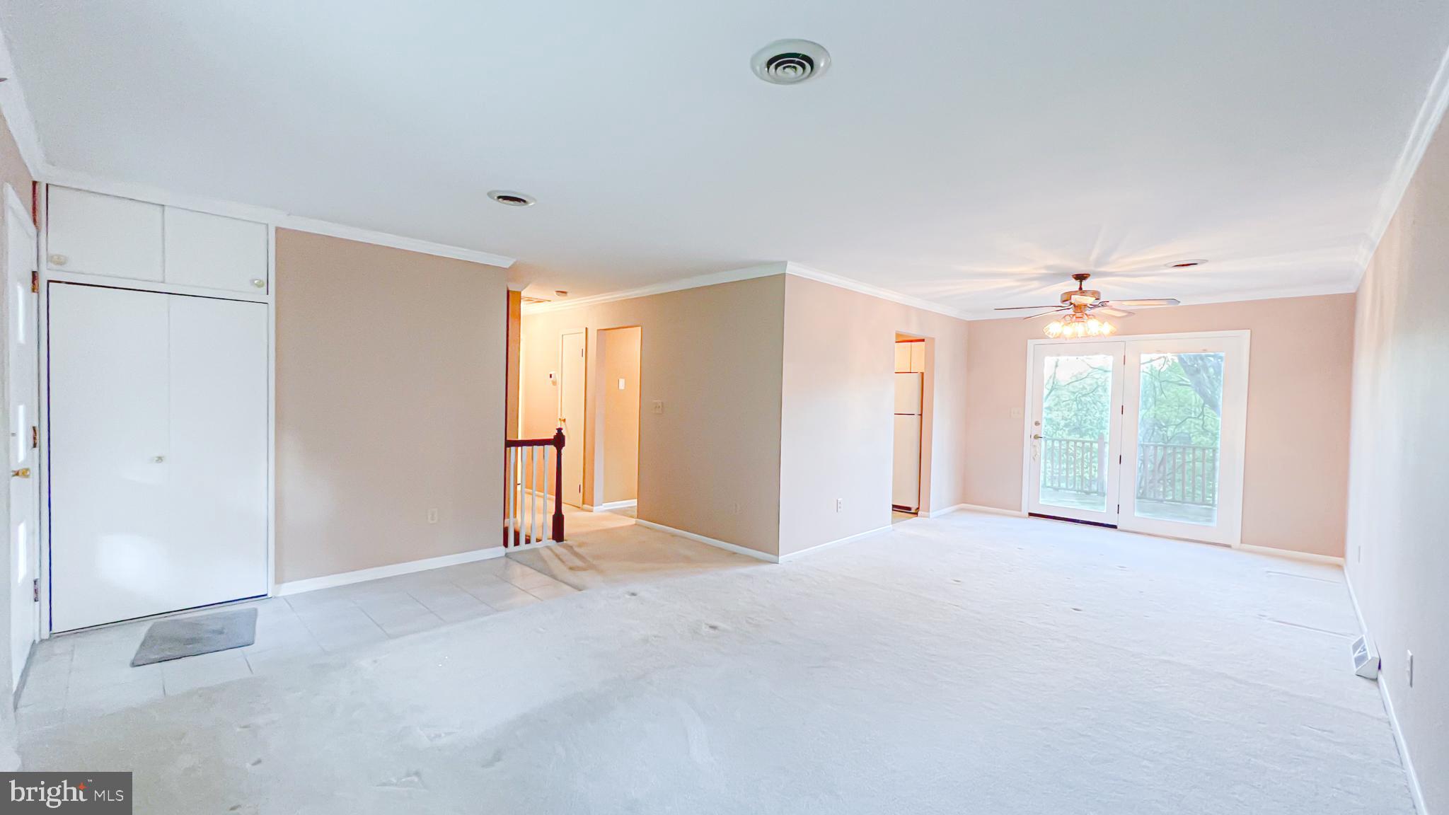 CRESAPTOWN - Residential