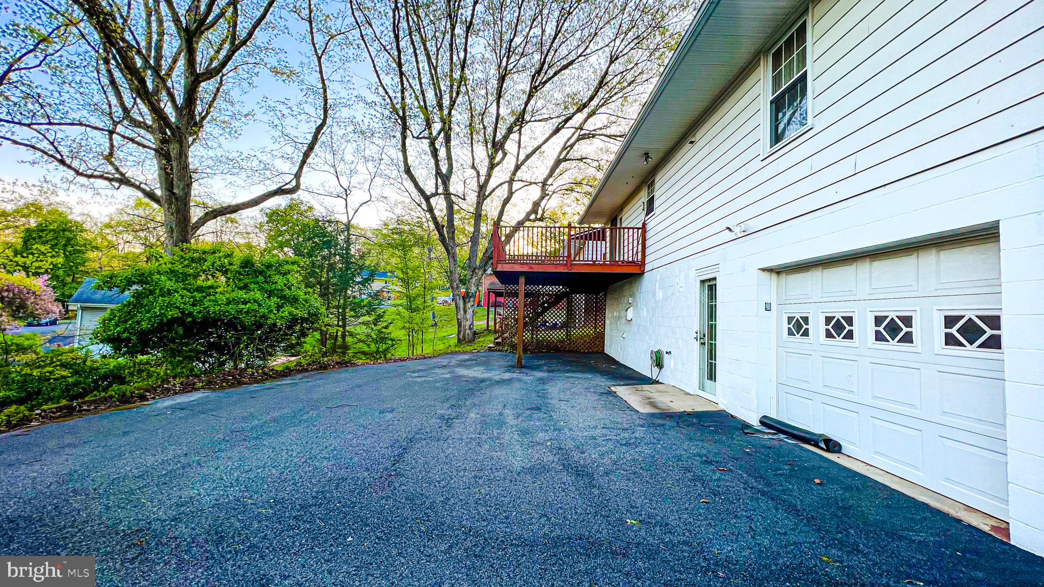 CRESAPTOWN - Residential