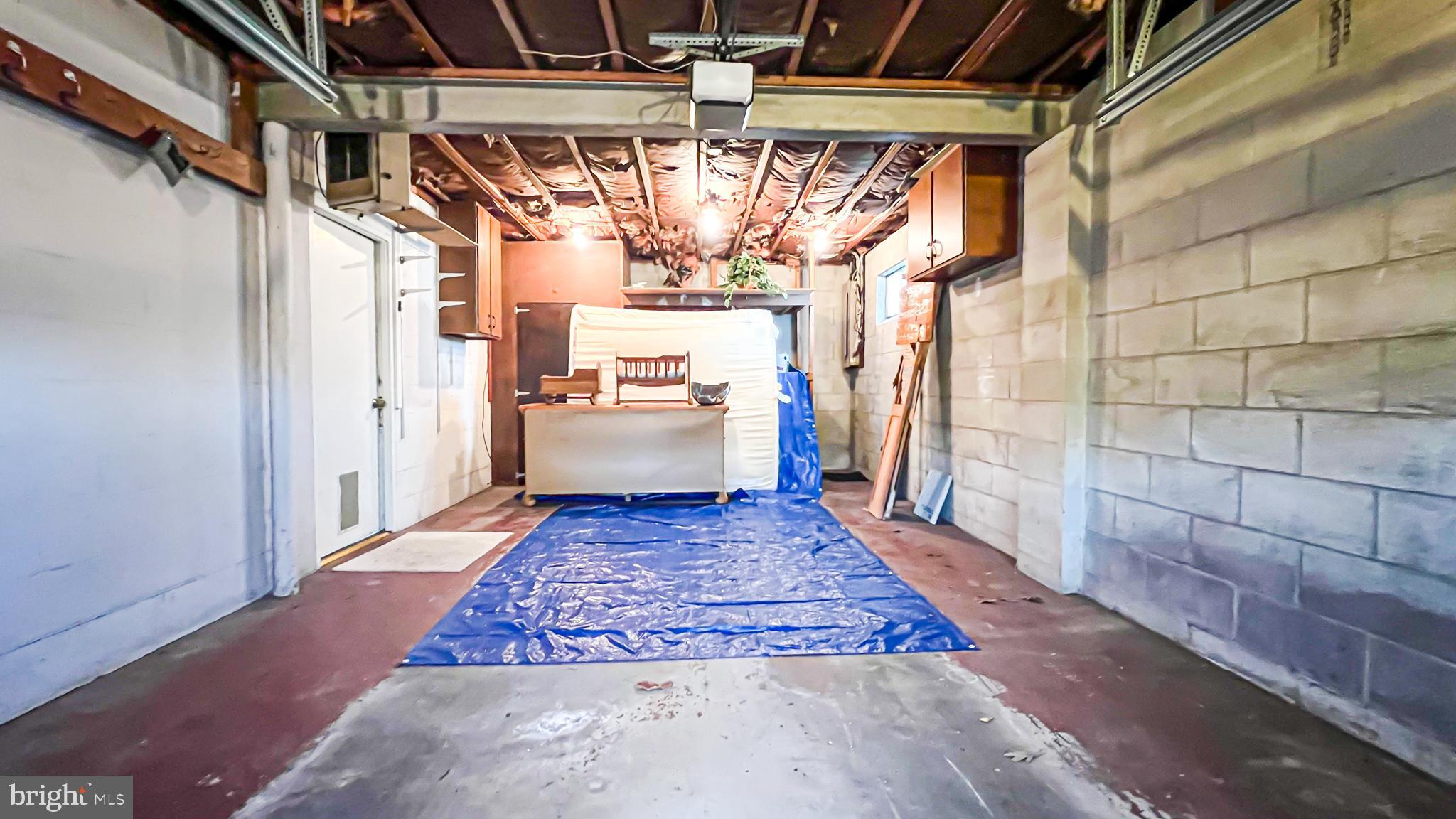 CRESAPTOWN - Residential