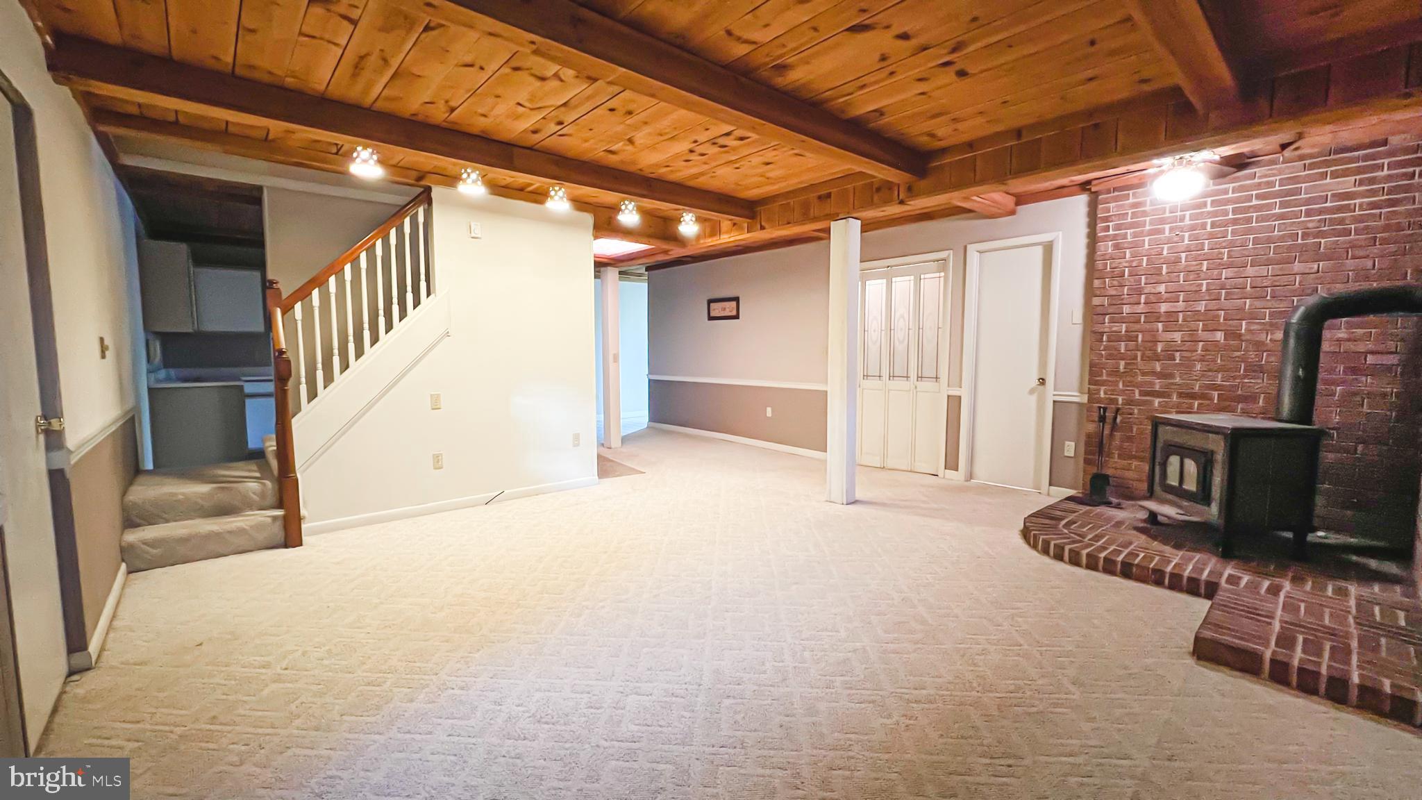 CRESAPTOWN - Residential