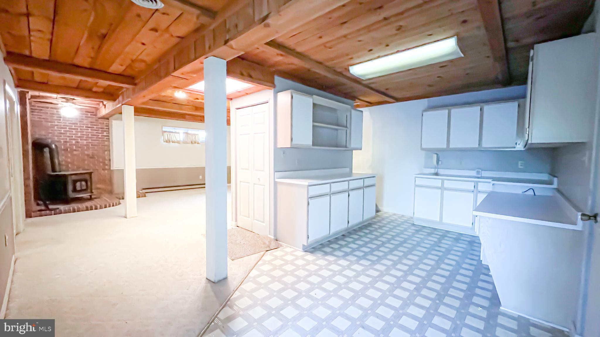 CRESAPTOWN - Residential