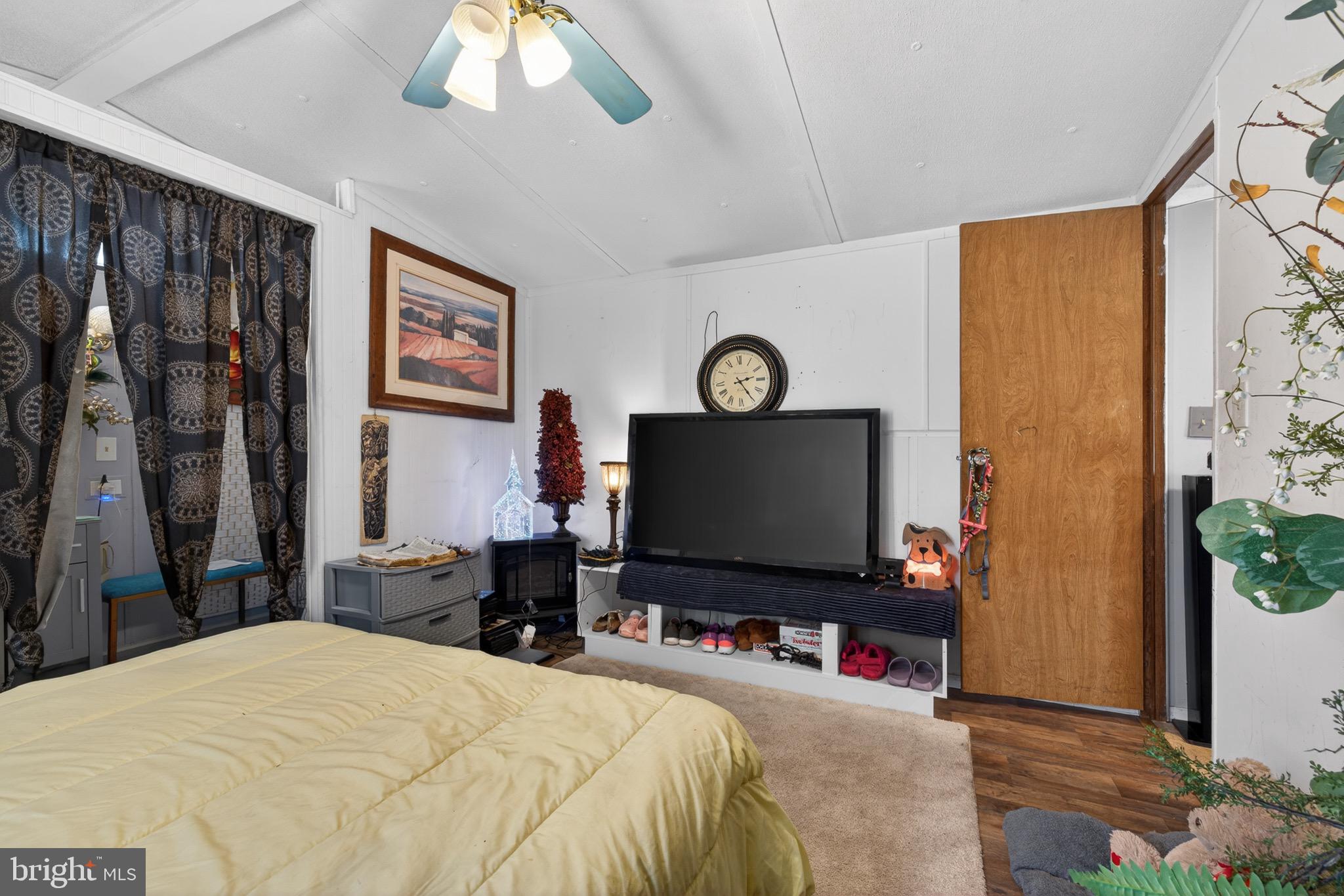 VILLAGE BROOK - Residential