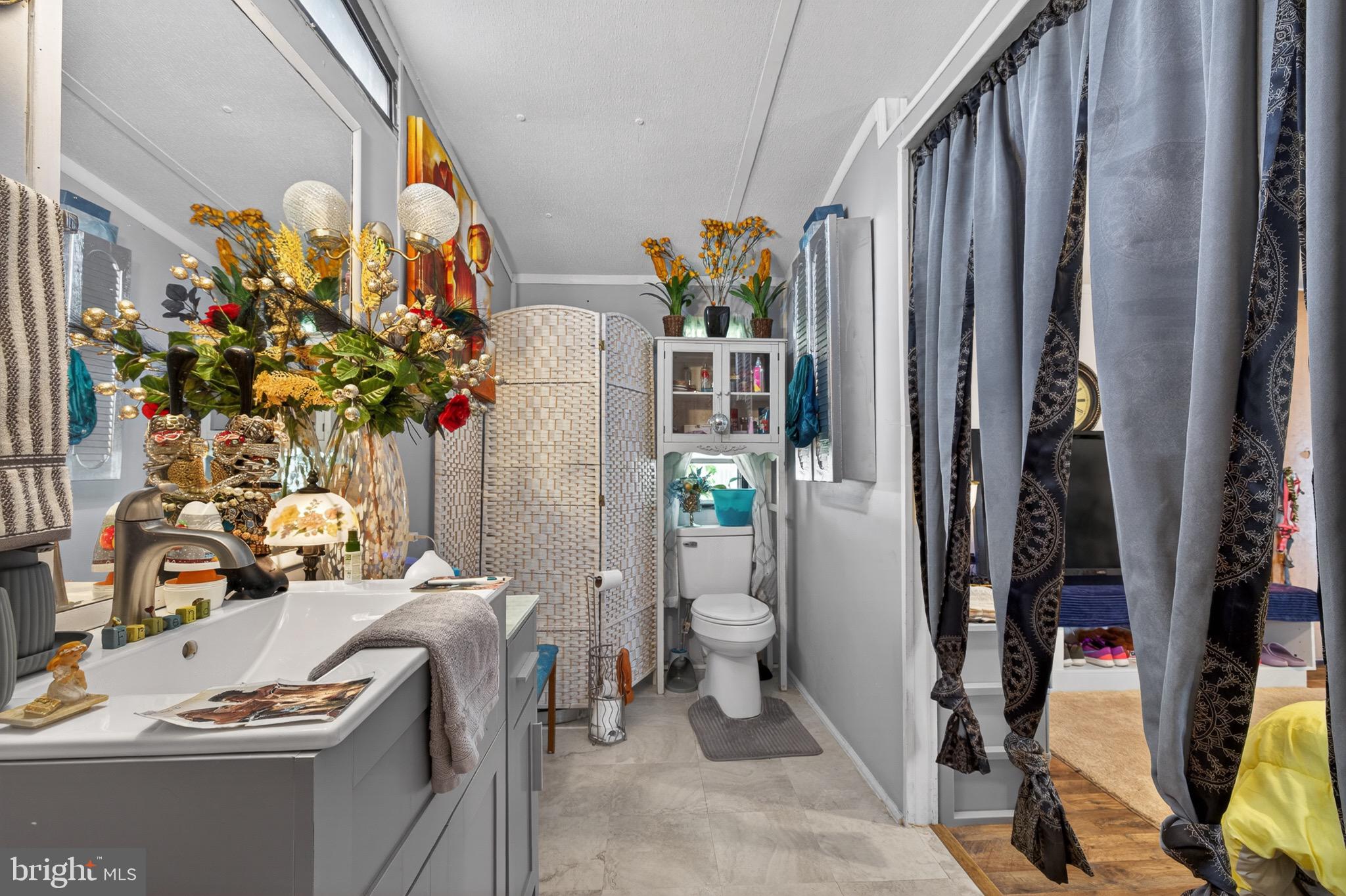 VILLAGE BROOK - Residential