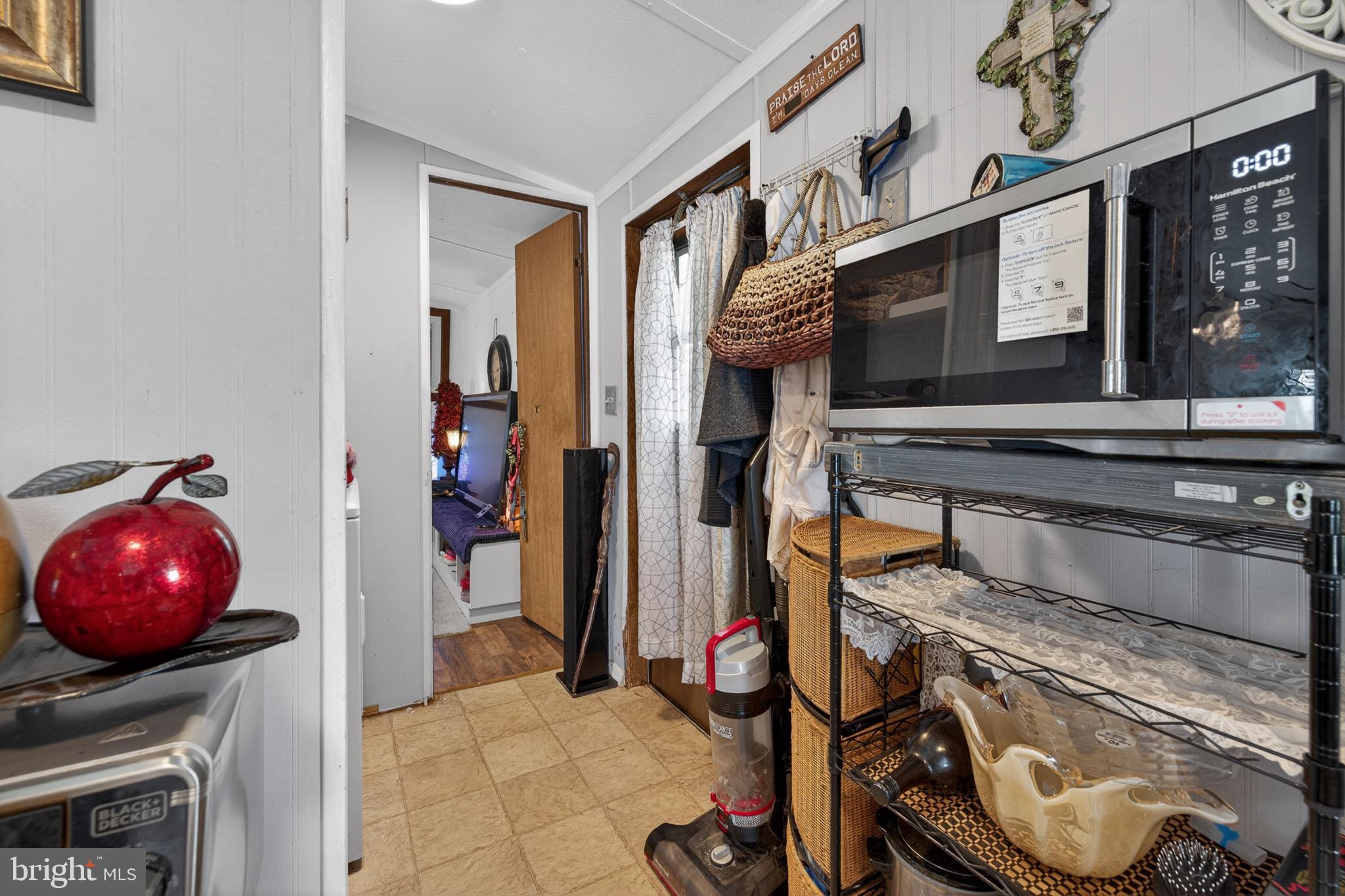 VILLAGE BROOK - Residential