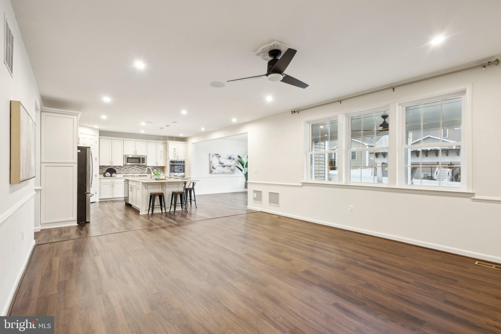 7810 BEXLEY LANE