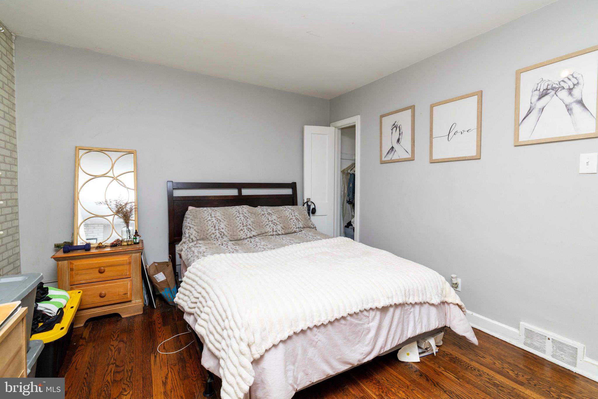 MAYFAIR - Residential