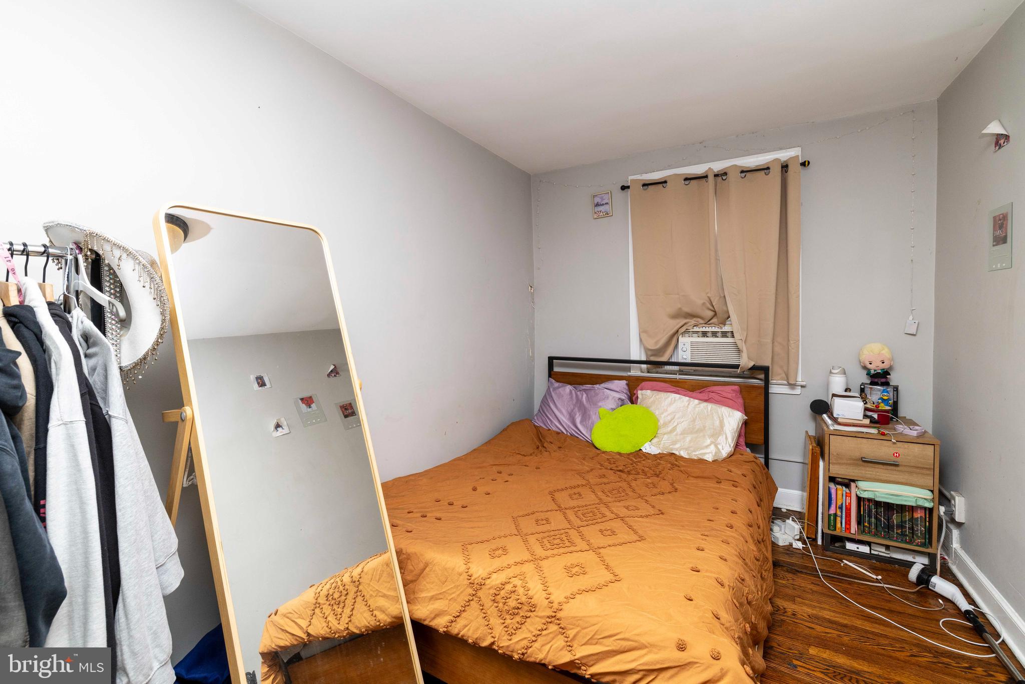 MAYFAIR - Residential