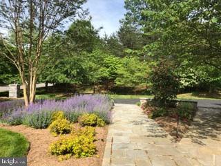 TIMBERLAKE ESTATES - Residential