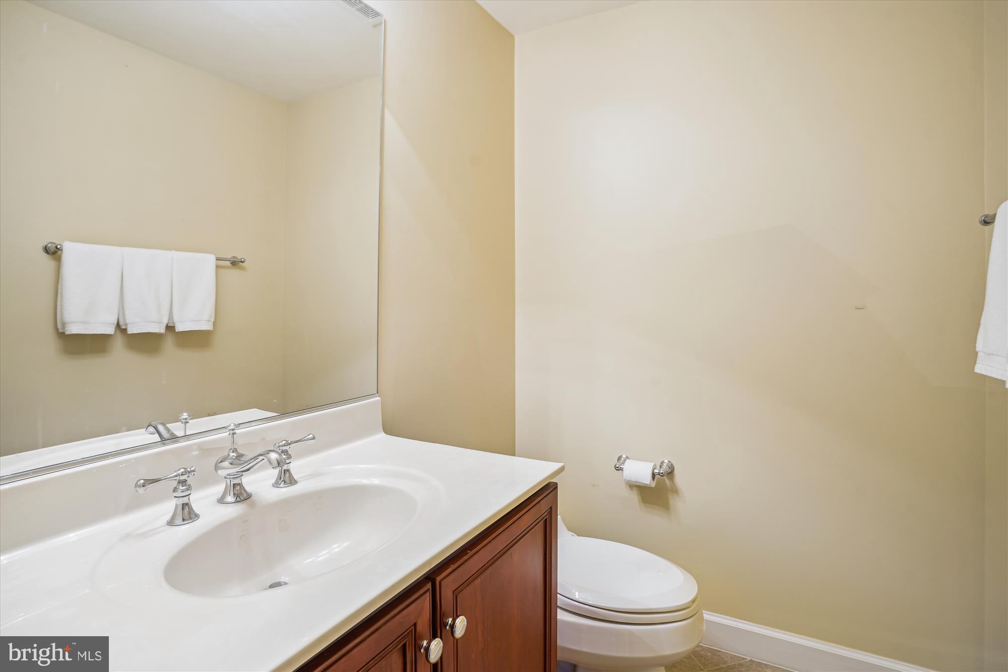 TIMBERLAKE ESTATES - Residential