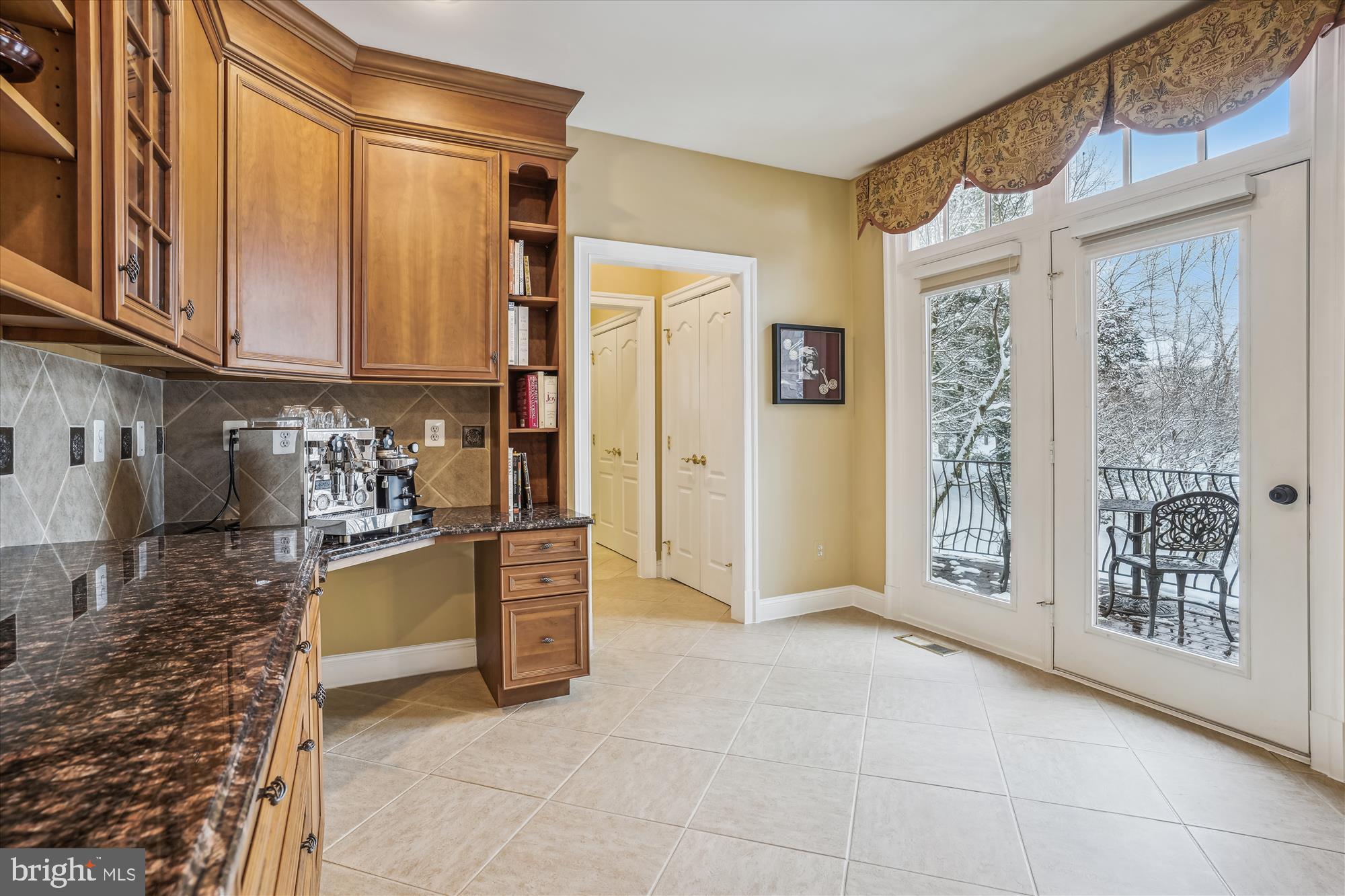 TIMBERLAKE ESTATES - Residential