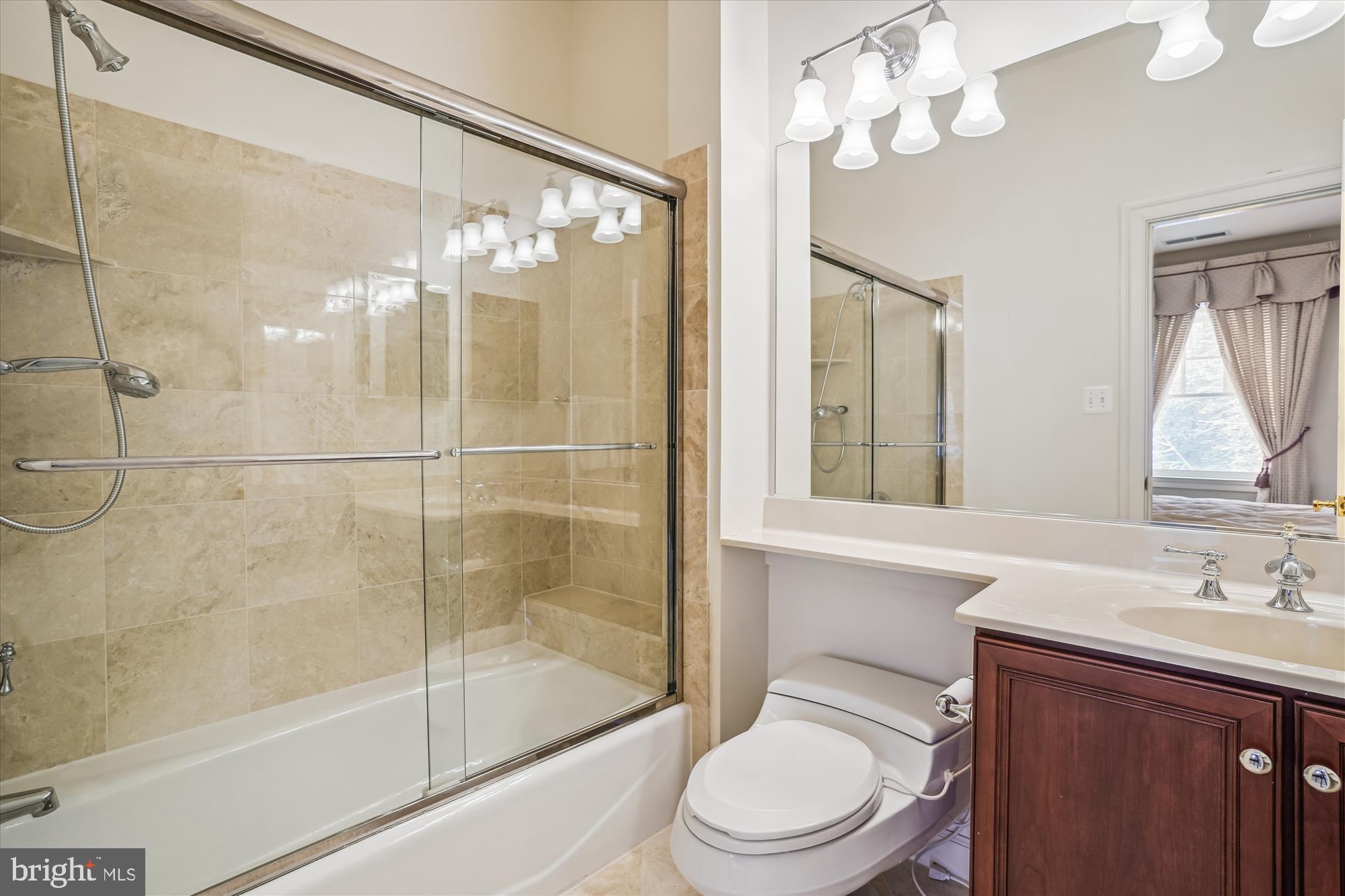 TIMBERLAKE ESTATES - Residential