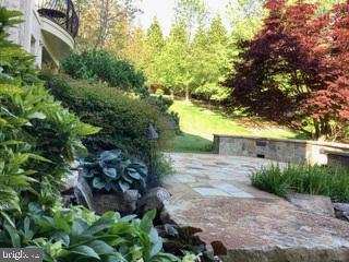 TIMBERLAKE ESTATES - Residential