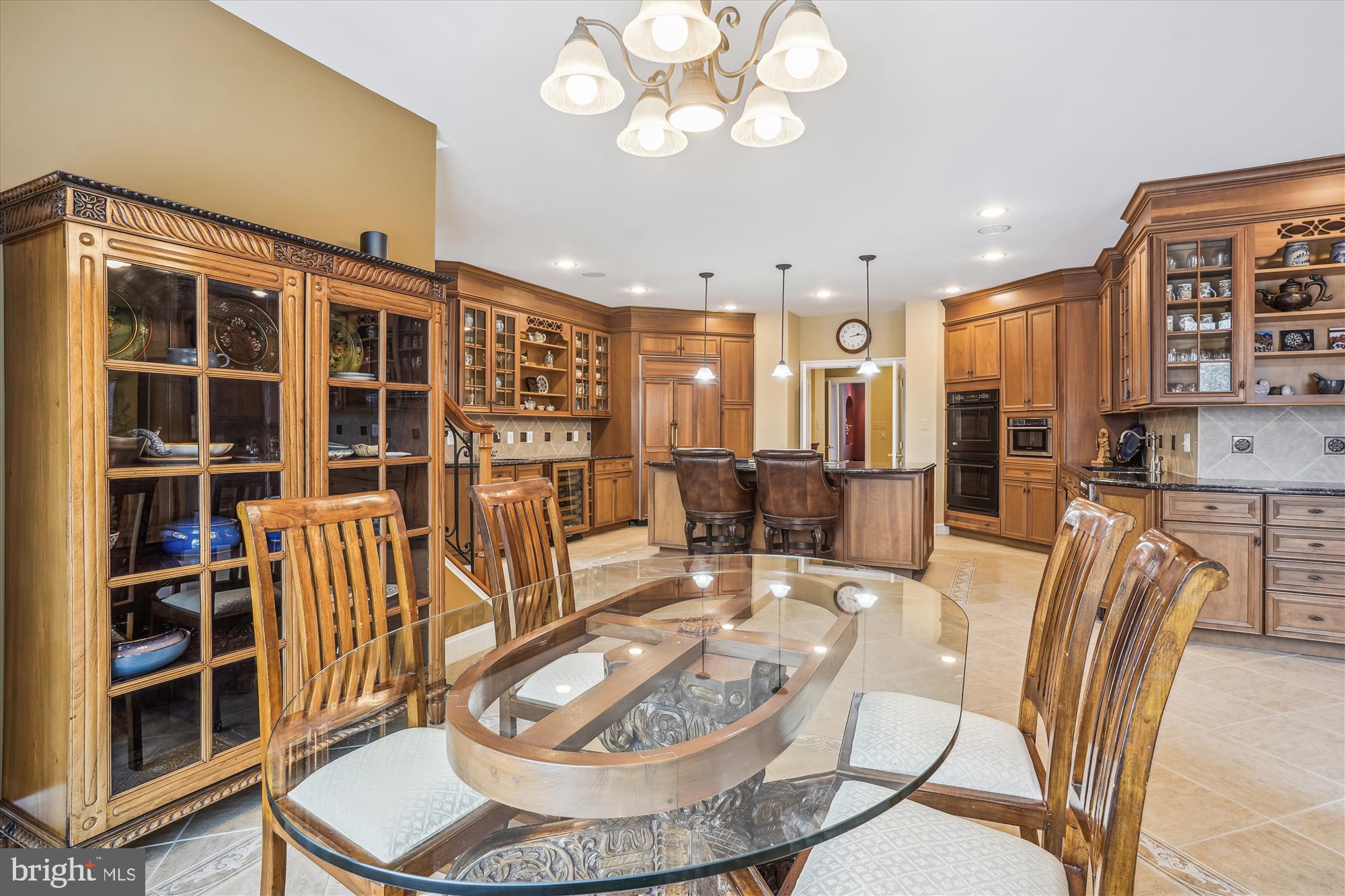 TIMBERLAKE ESTATES - Residential