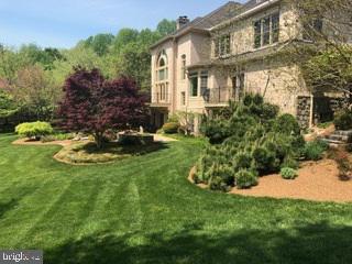 TIMBERLAKE ESTATES - Residential