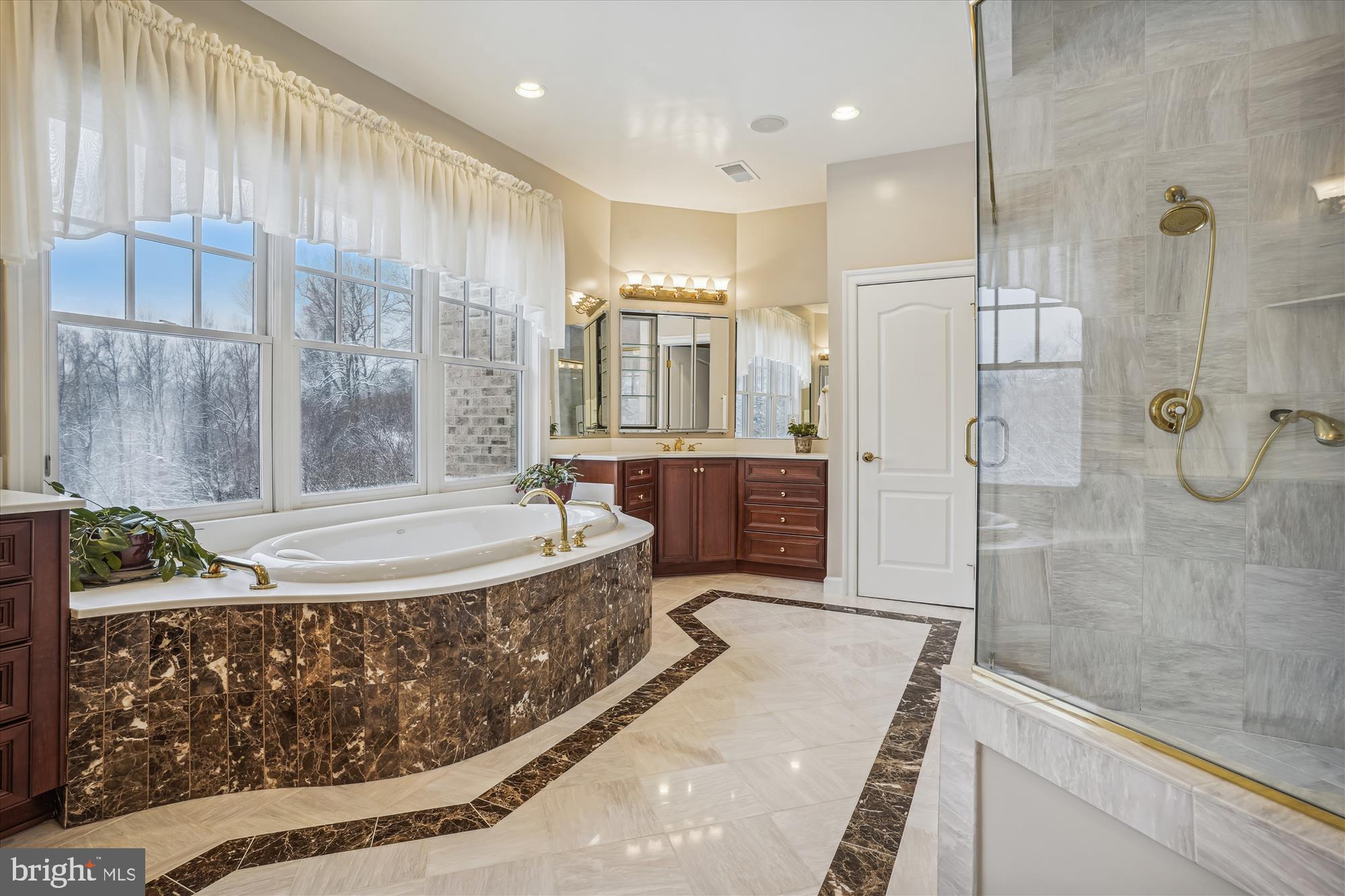 TIMBERLAKE ESTATES - Residential