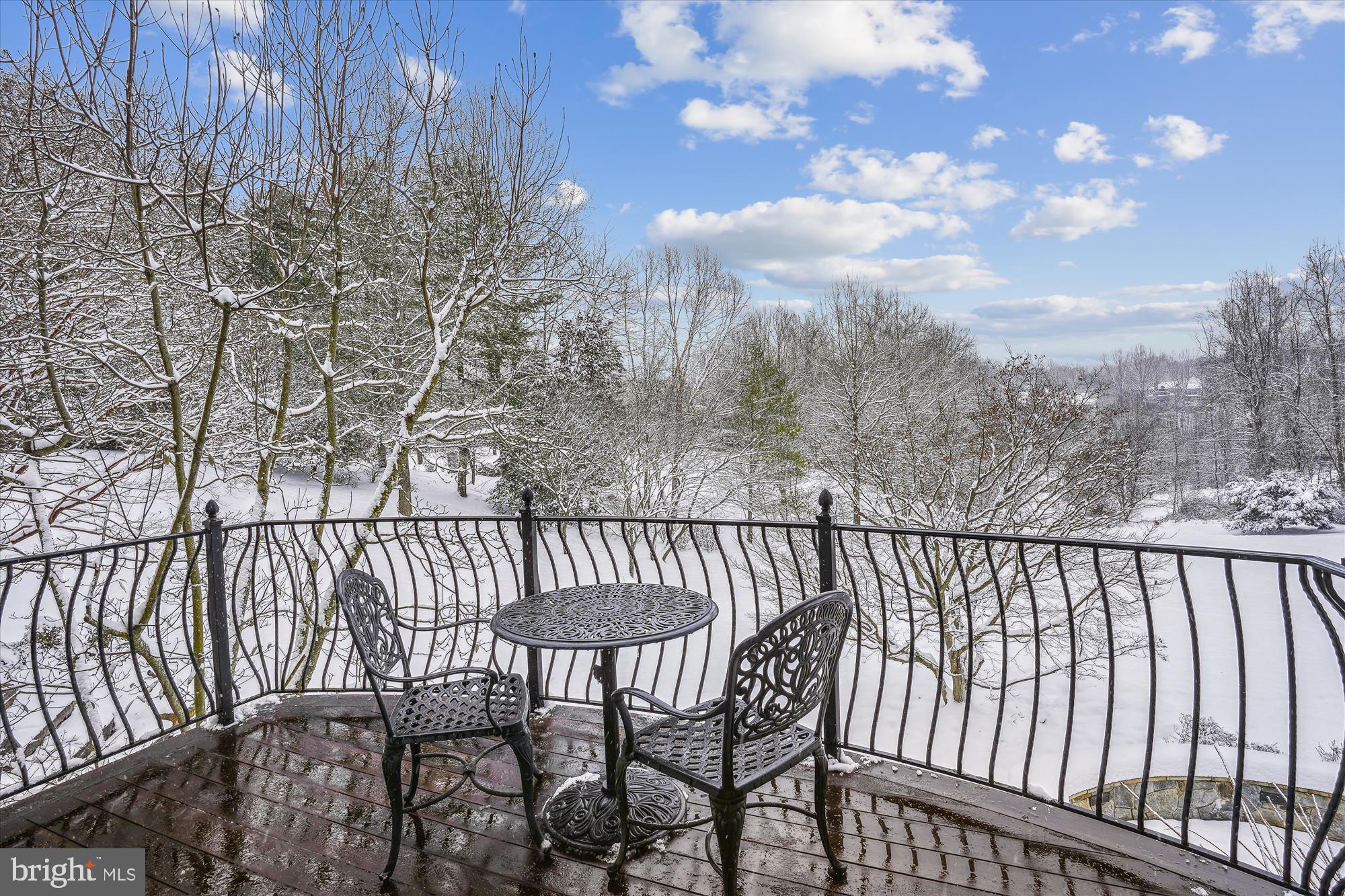 TIMBERLAKE ESTATES - Residential