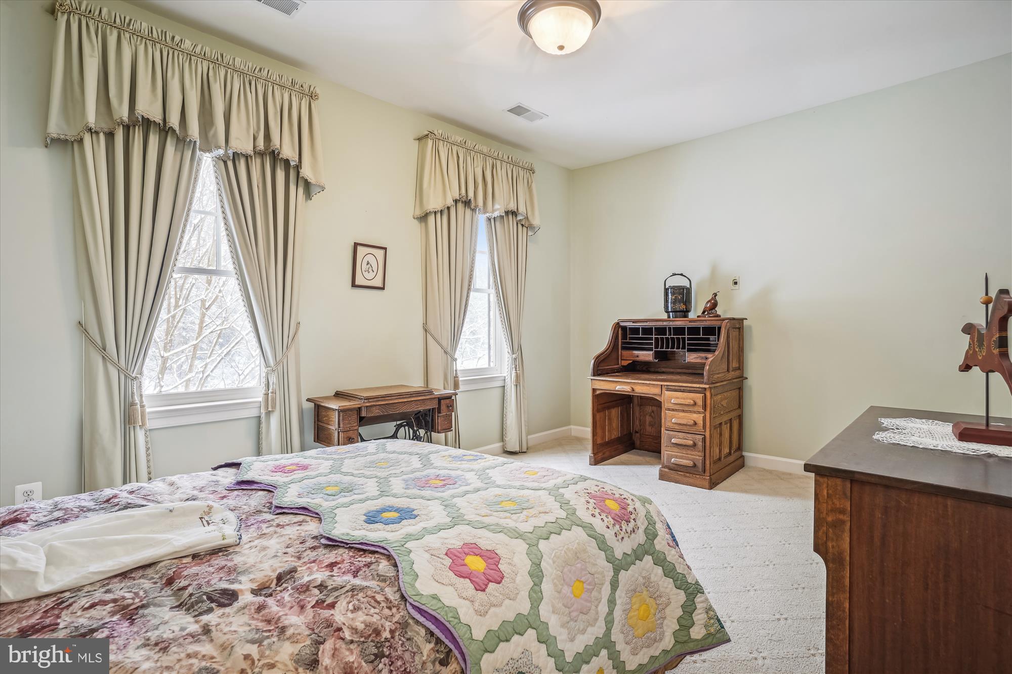 TIMBERLAKE ESTATES - Residential