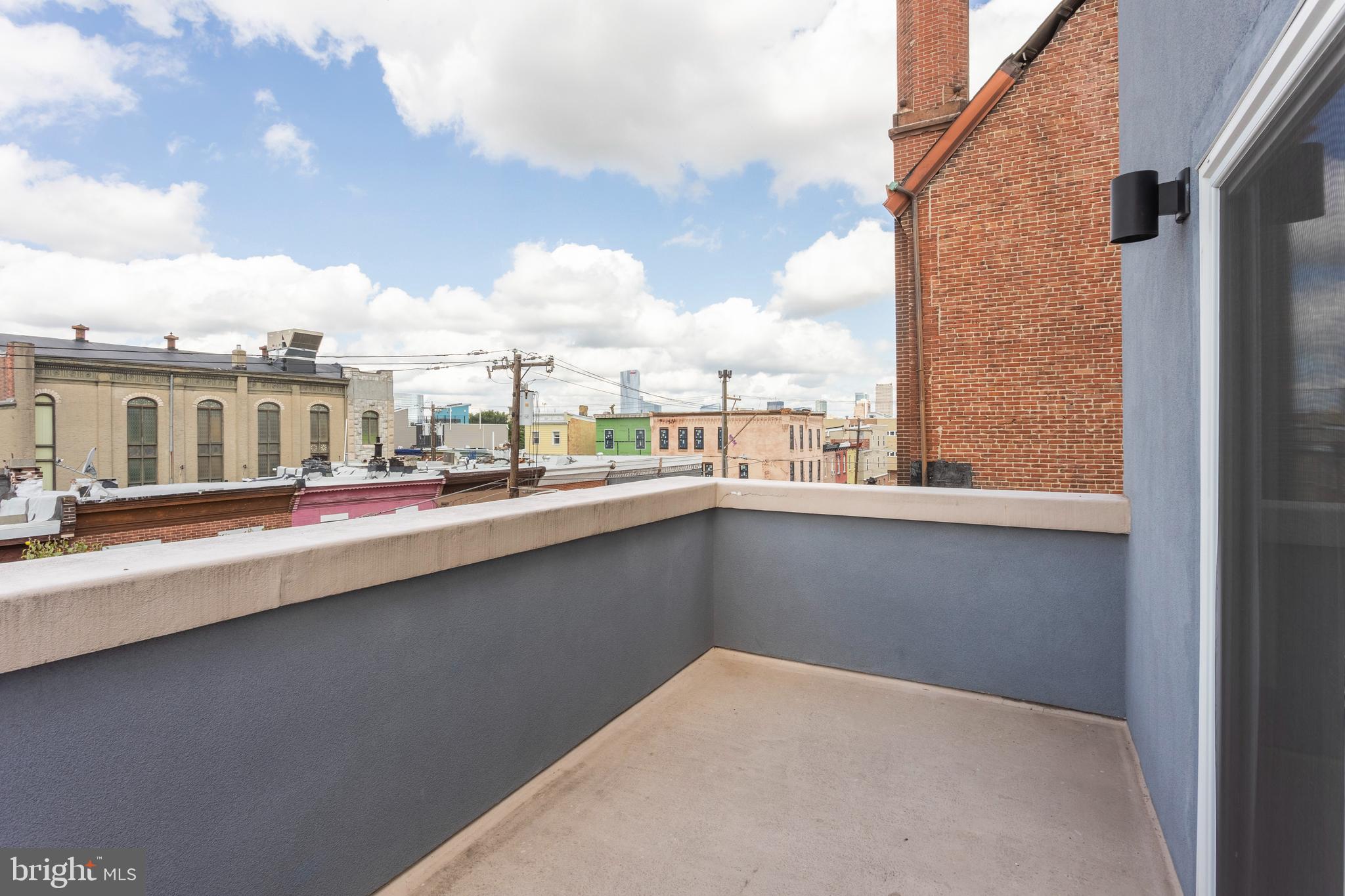 POINT BREEZE - Residential
