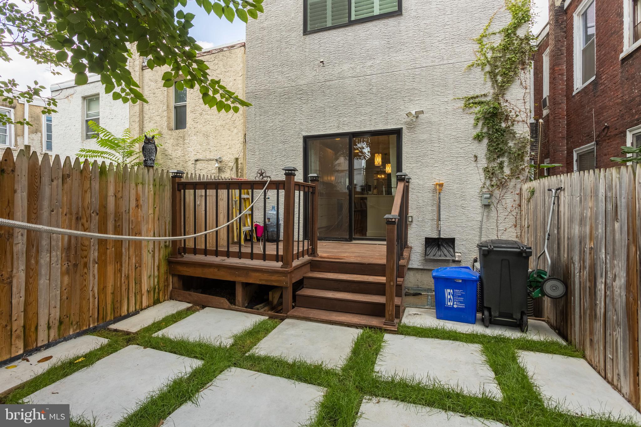 POINT BREEZE - Residential