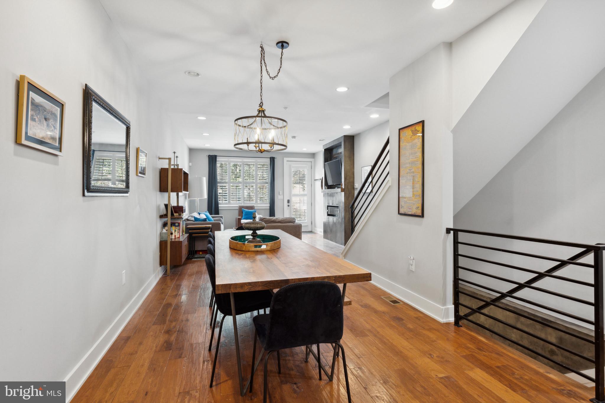 POINT BREEZE - Residential