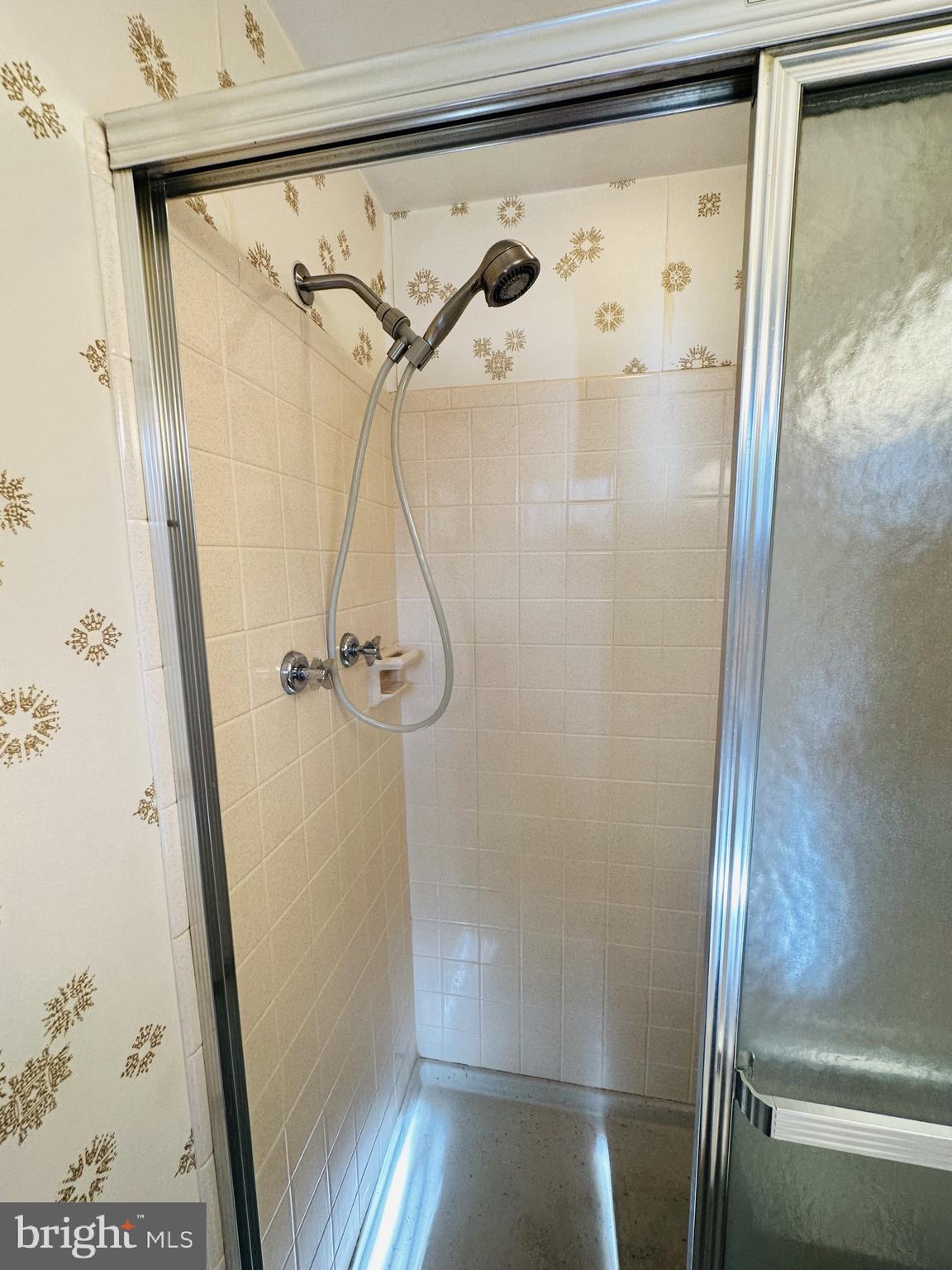 BLOOMINGDALE - Residential