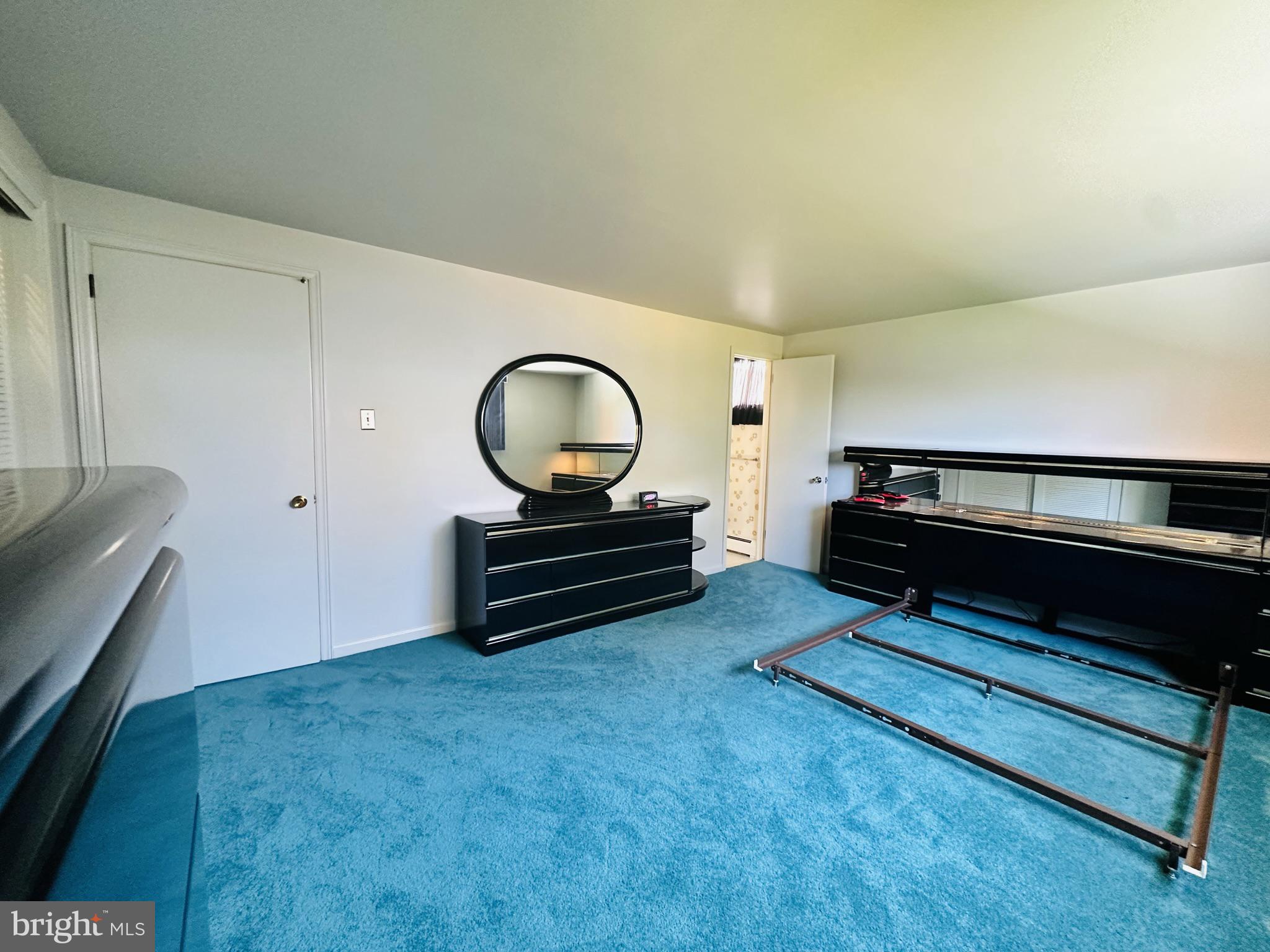 BLOOMINGDALE - Residential