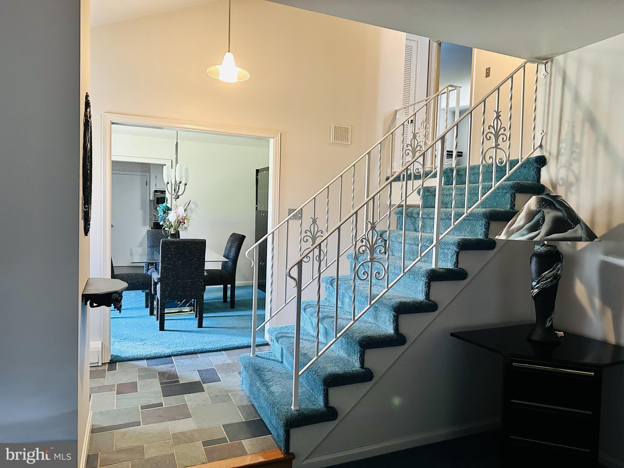 BLOOMINGDALE - Residential