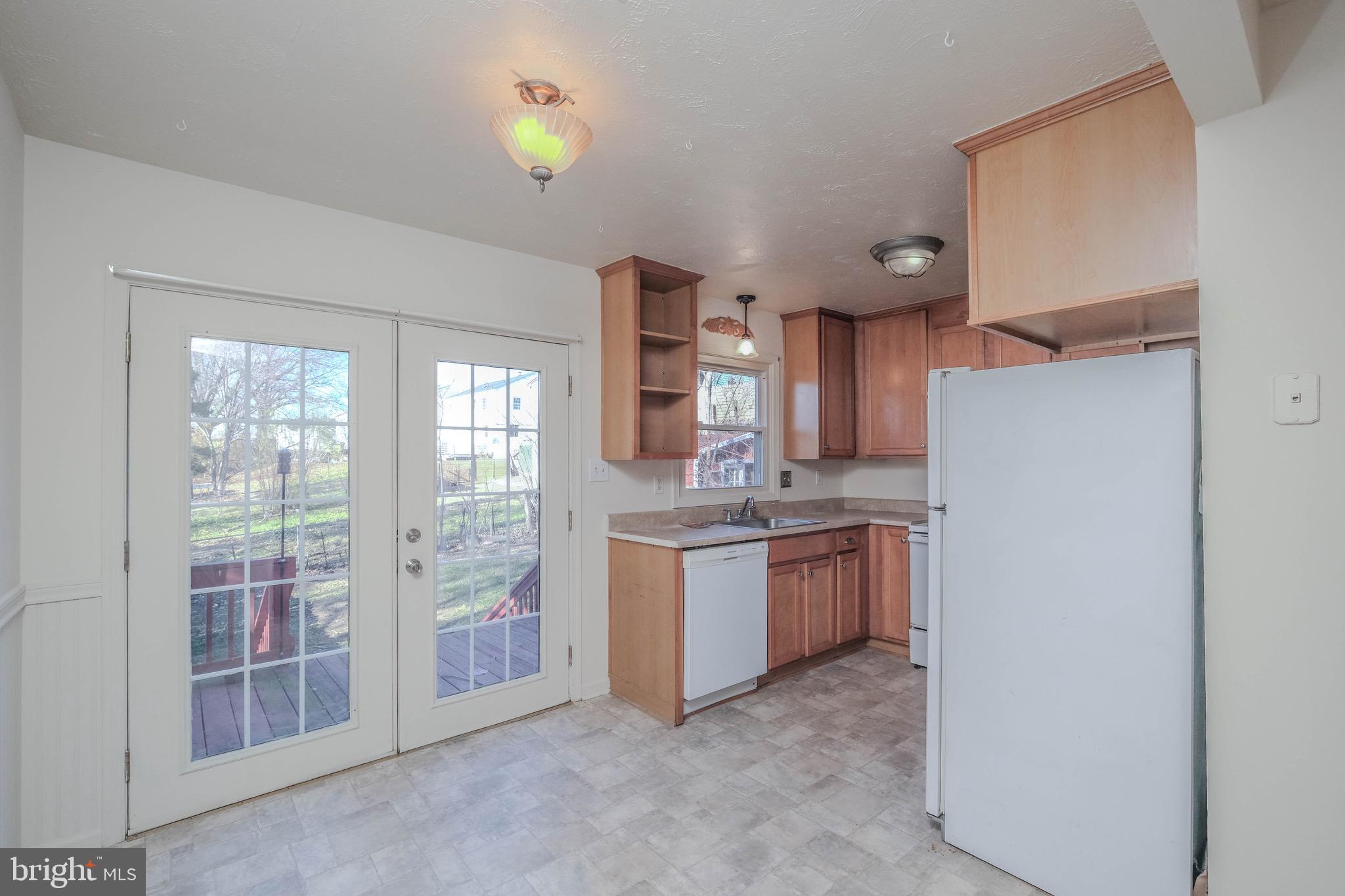 ROYAL VILLAGE - Residential