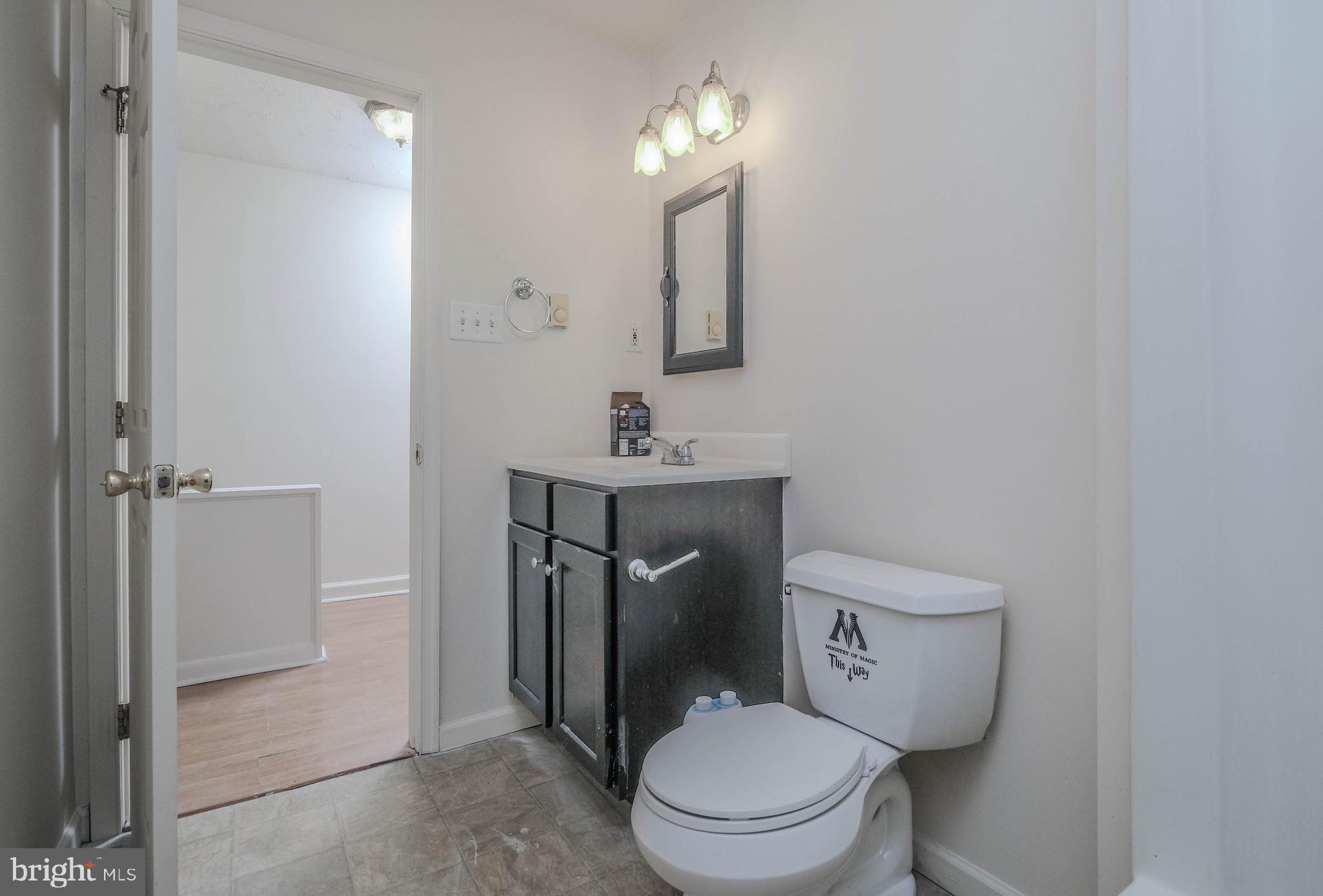 ROYAL VILLAGE - Residential