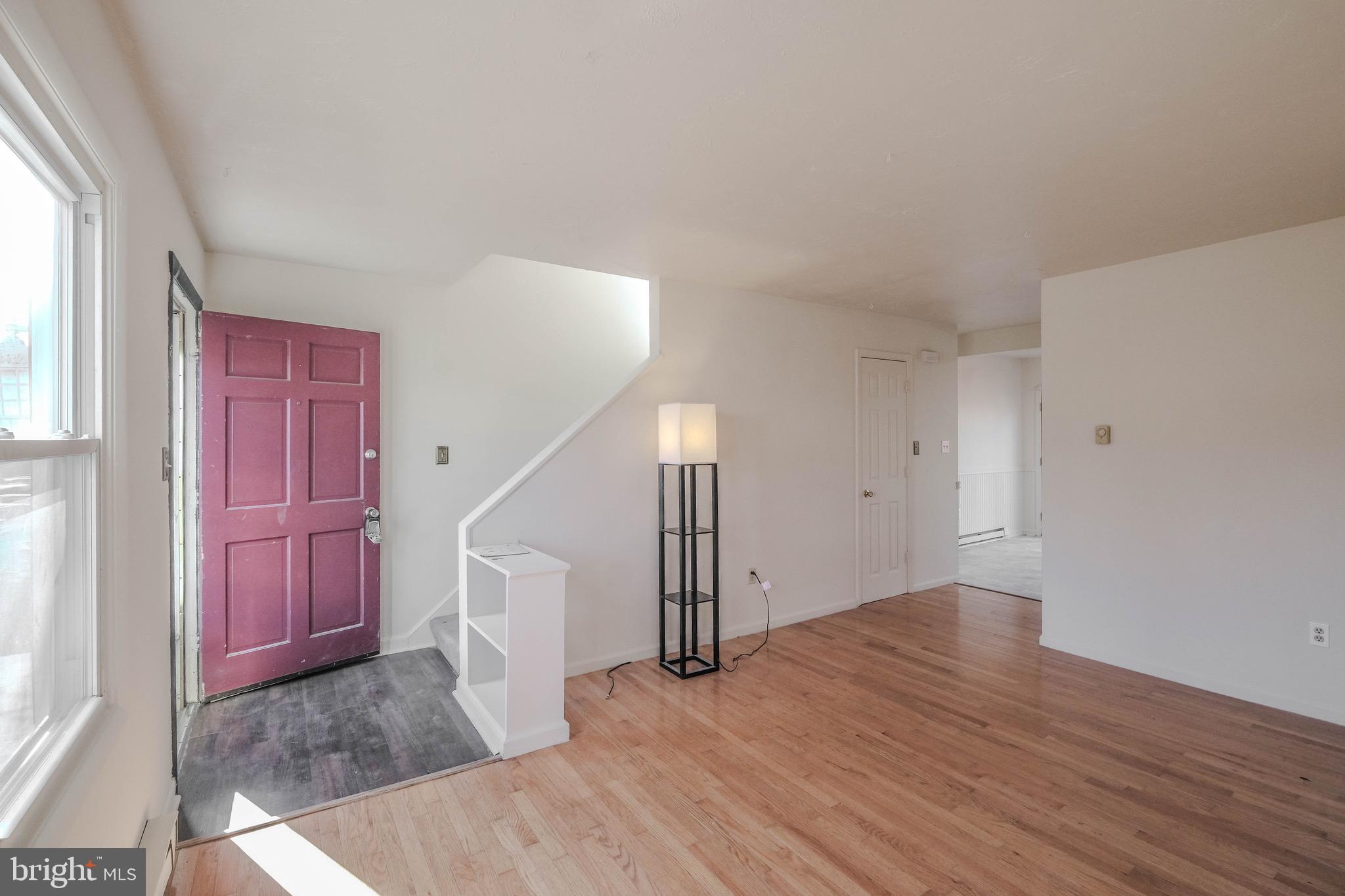 ROYAL VILLAGE - Residential