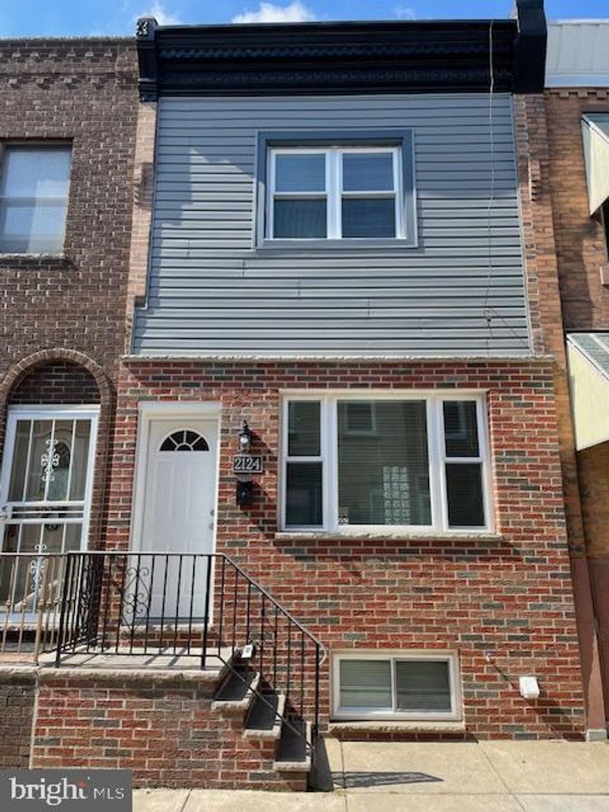 Newly renovated home on a nice block just a short walk to the east Passyunk Avenue corridor with all of it's great eateries and boutique shopping. Newly brick pointed with new windows and front door give the home's exterior a nice curb appeal. The 1st floor interior is open and bright with new flooring and paint.
Brand new kitchen with white shaker cabinetry, granite counters, tiled backsplash  and stainless steel appliances with dishwasher.  Upstairs you will find a beautiful new spacious bathroom along with a nice sized master bedroom and middle bedroom. The 3rd bedroom is better suited for a cozy home office or nursery. The basement is clean with high ceilings, storage and new washer and dryer. 
Central A/C too! All this at a reasonable price. Close to public transit and all major highways.