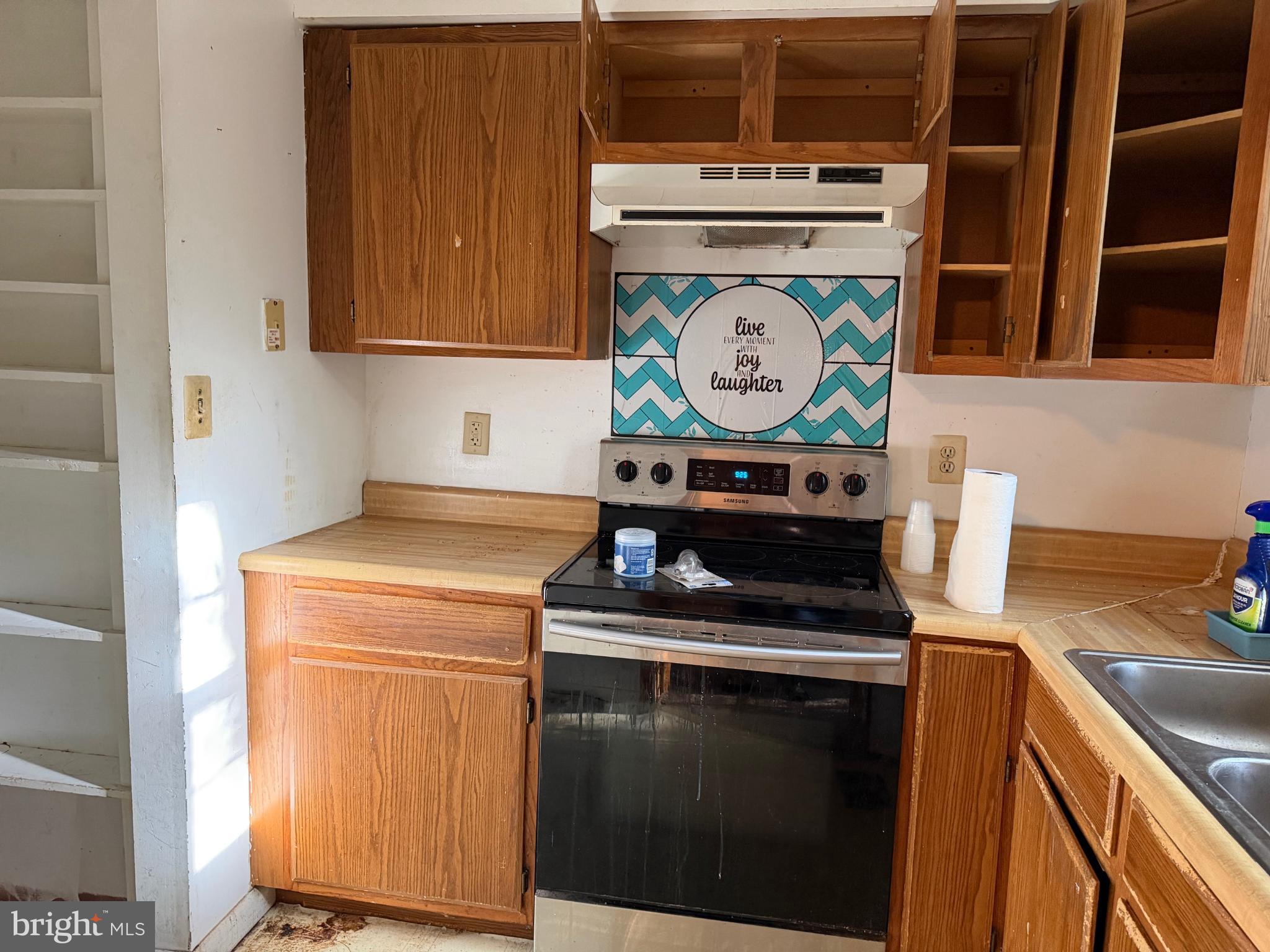 WHITE SANDS - Residential