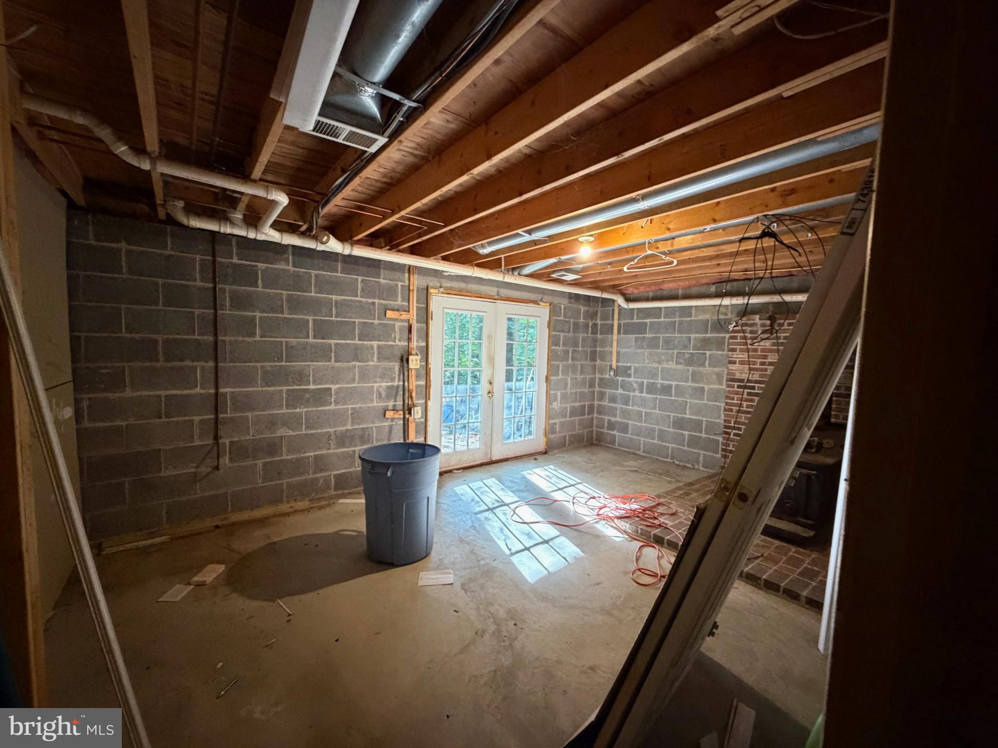 WHITE SANDS - Residential