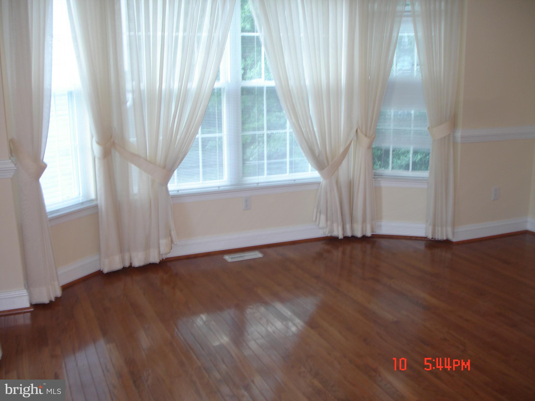 DISNEY ESTATES - Residential Lease