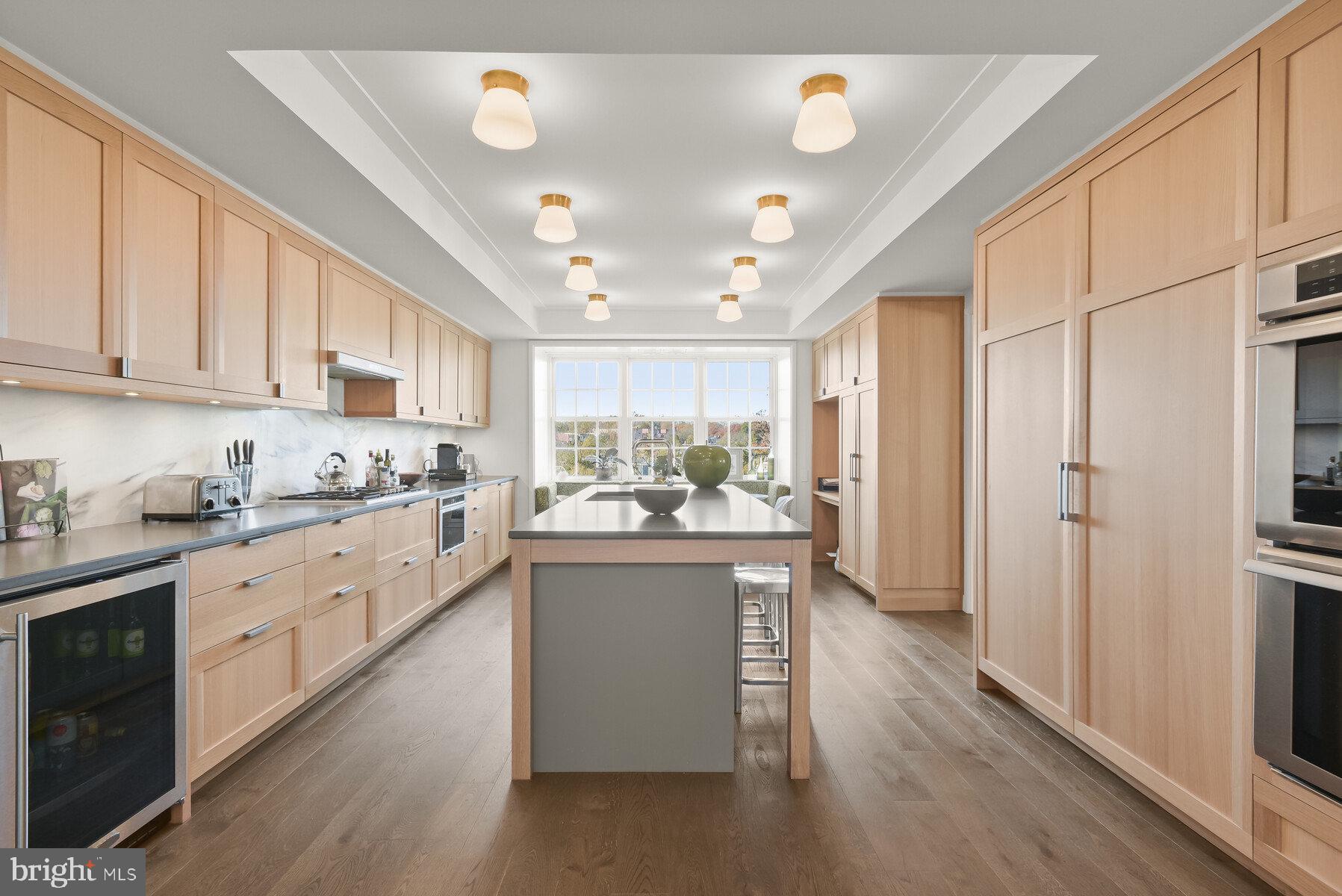 WARDMAN TOWER - Residential