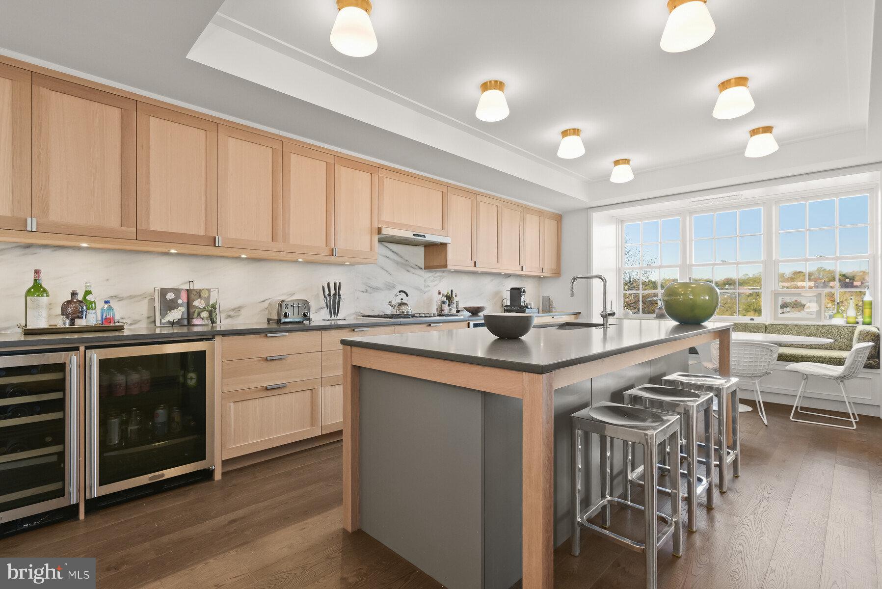 WARDMAN TOWER - Residential