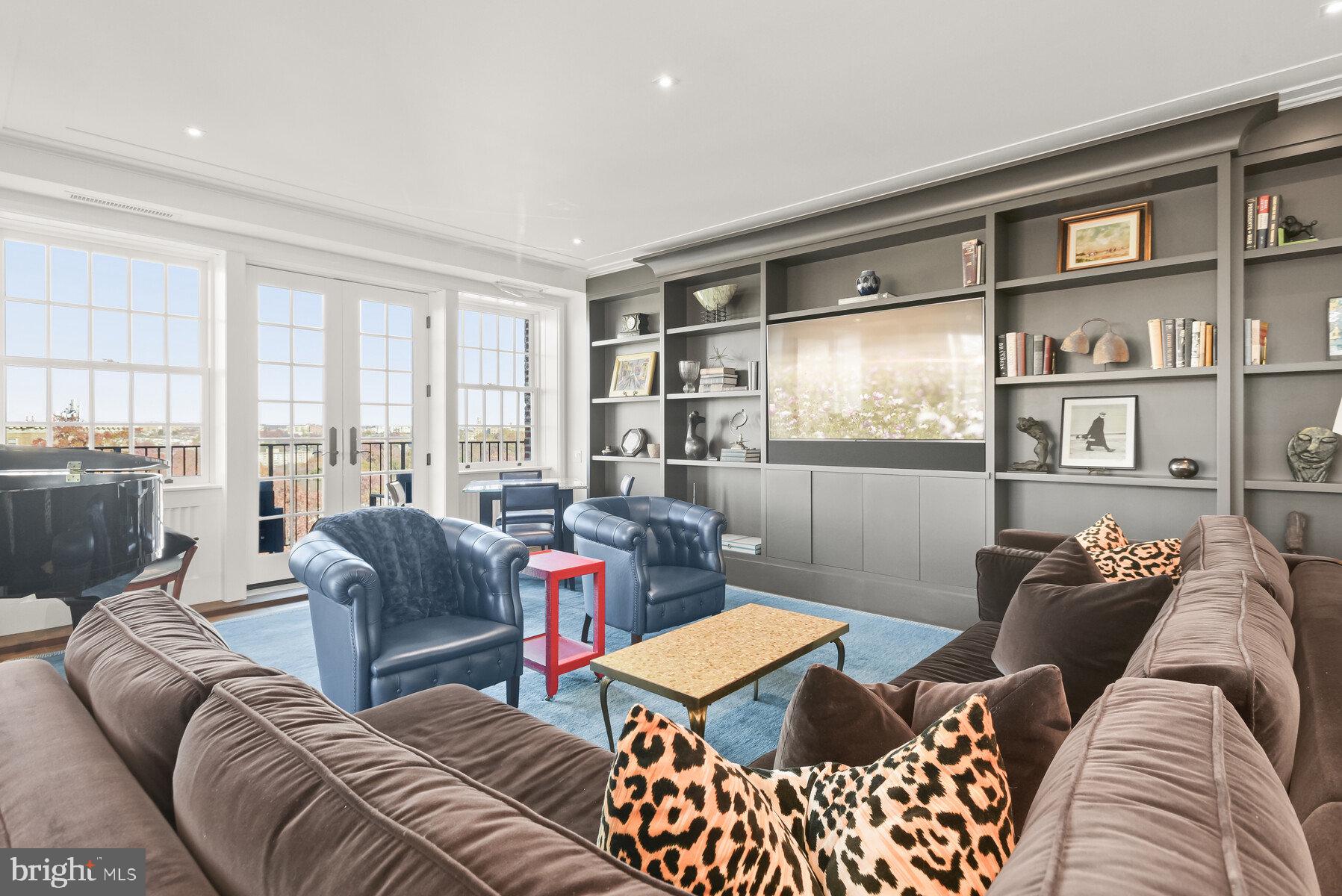 WARDMAN TOWER - Residential