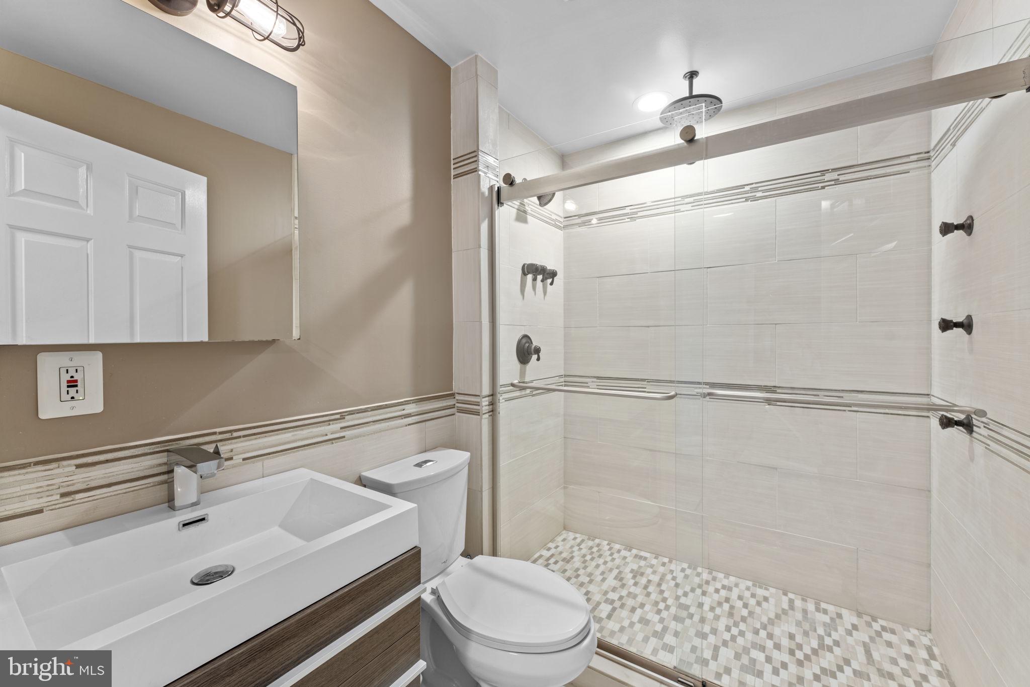 WELLESLEY - Residential