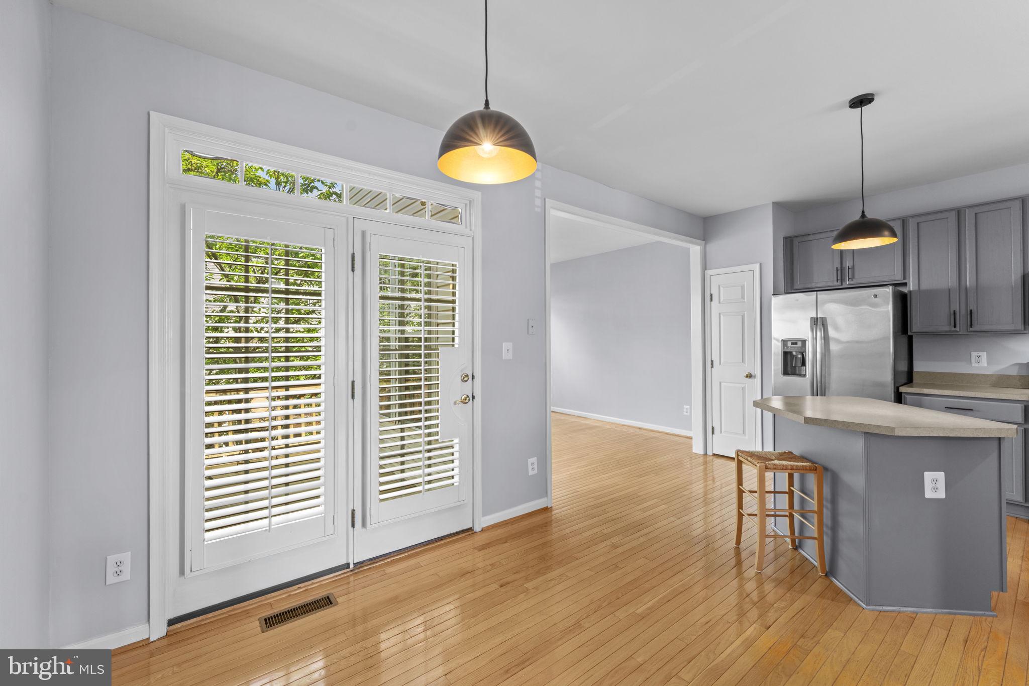 WELLESLEY - Residential