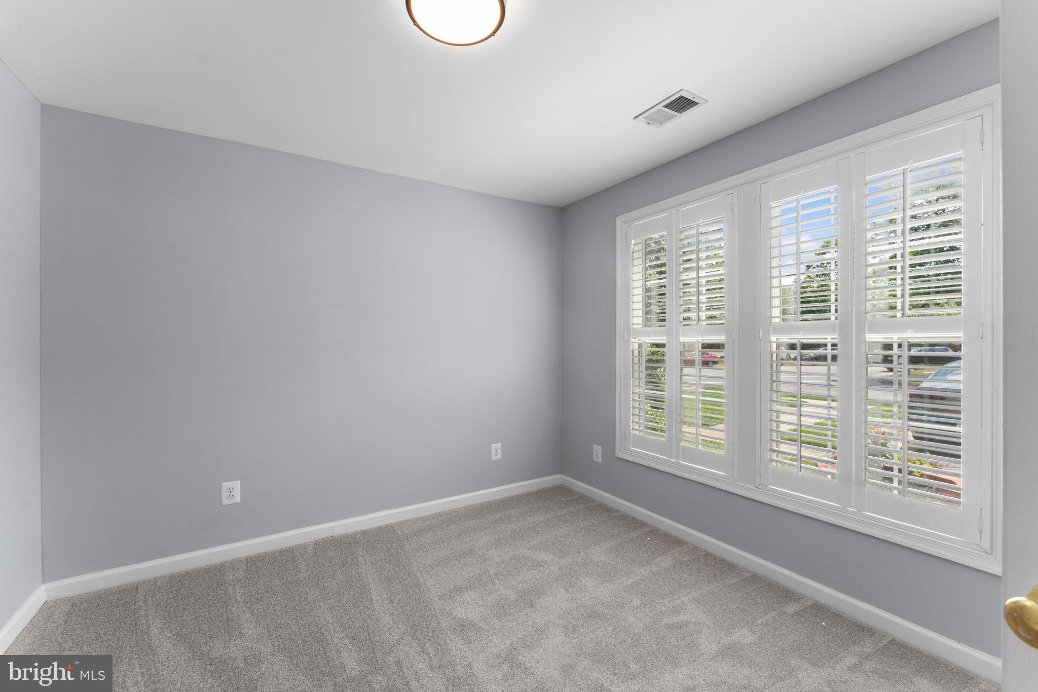 WELLESLEY - Residential