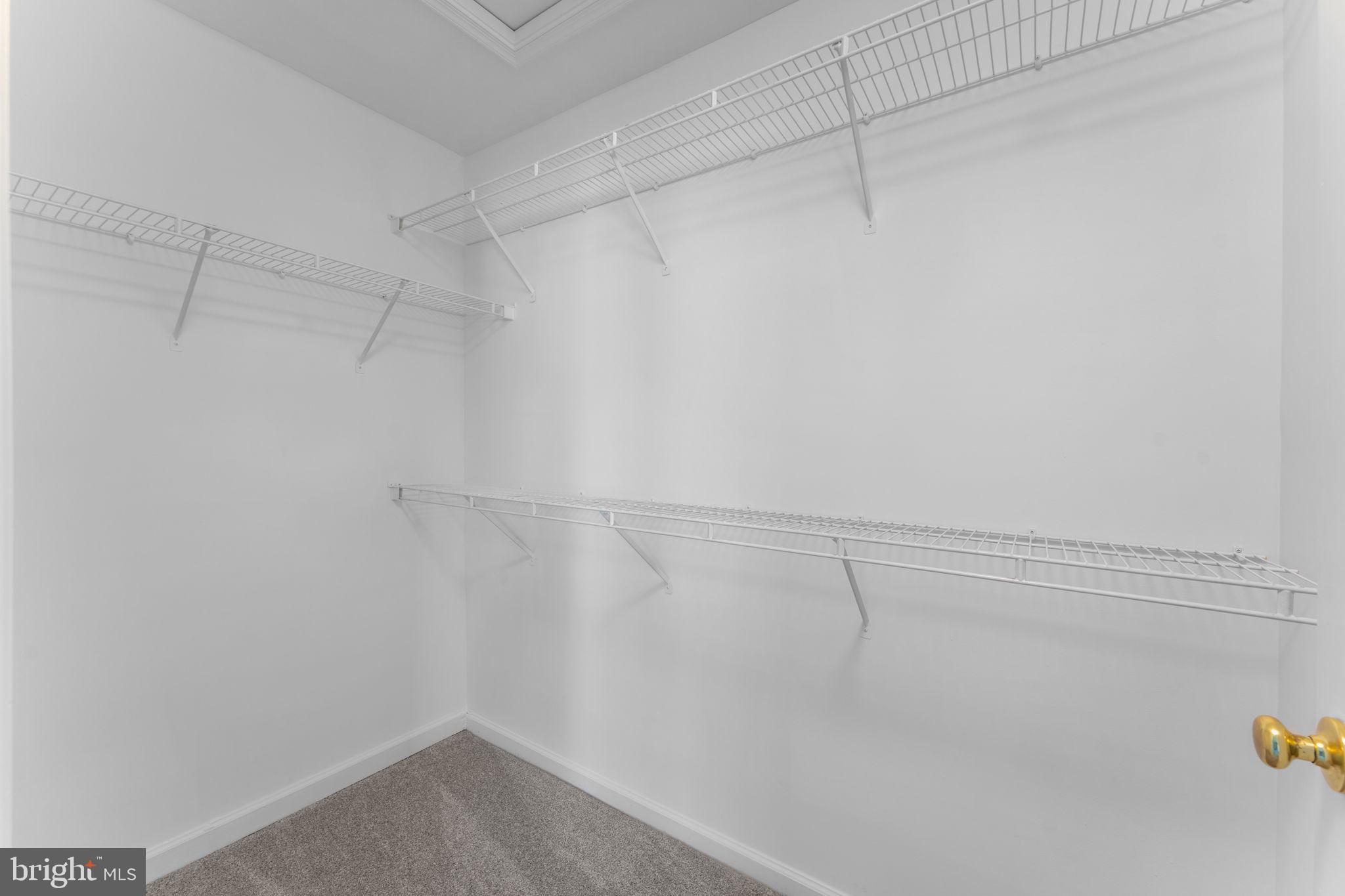 WELLESLEY - Residential