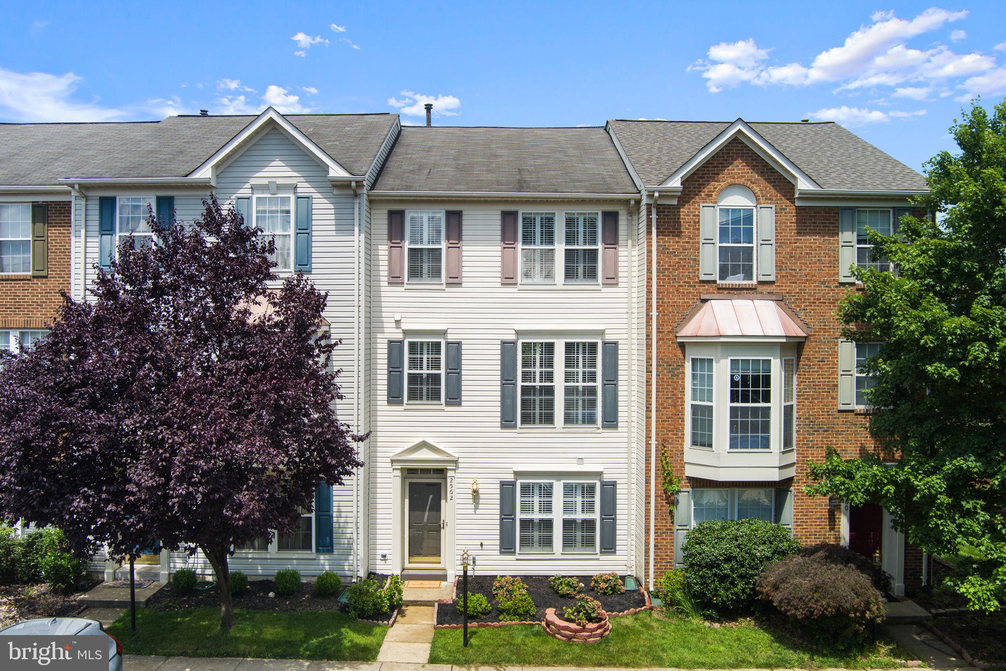 WELLESLEY - Residential