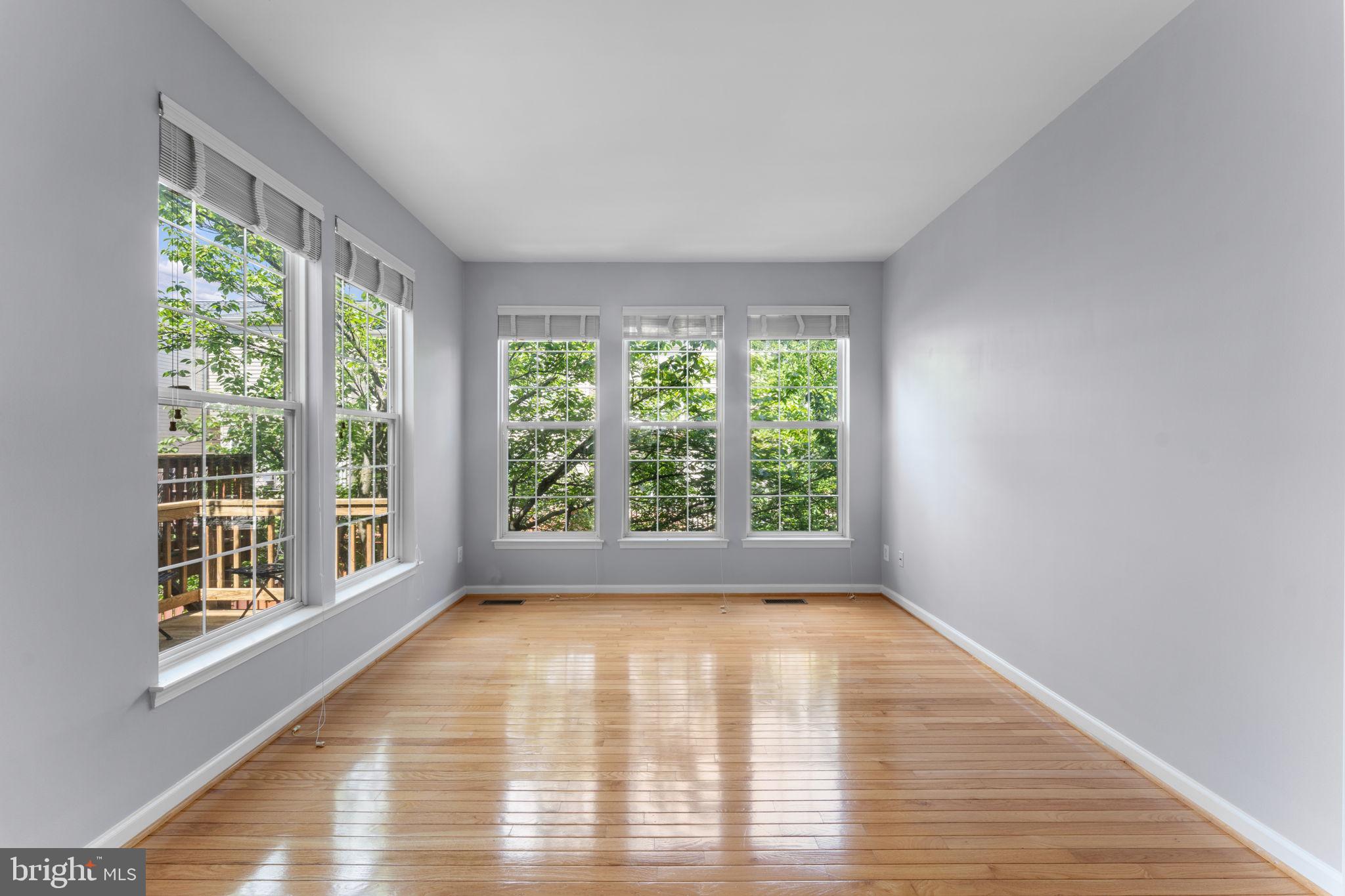 WELLESLEY - Residential