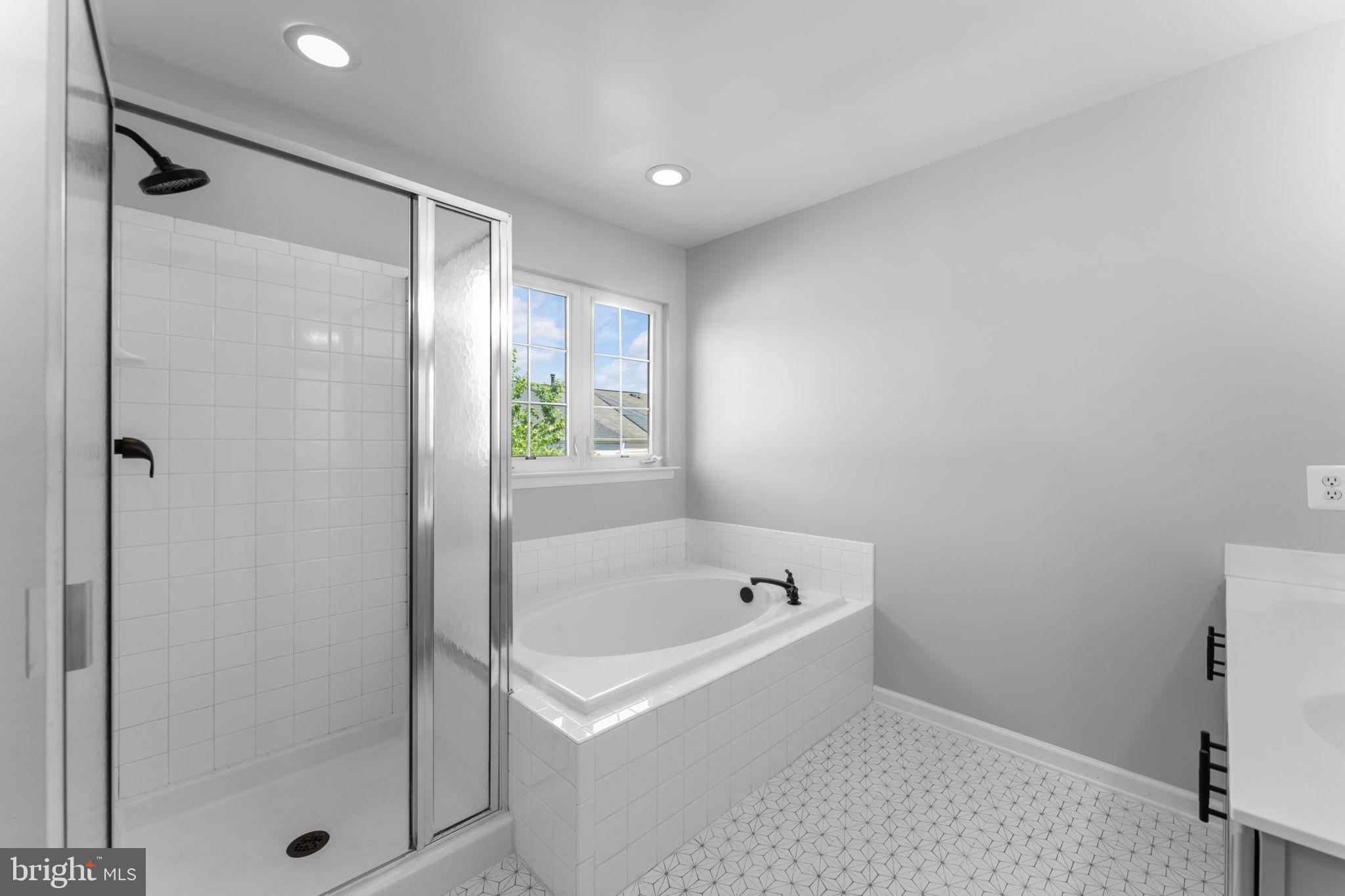 WELLESLEY - Residential