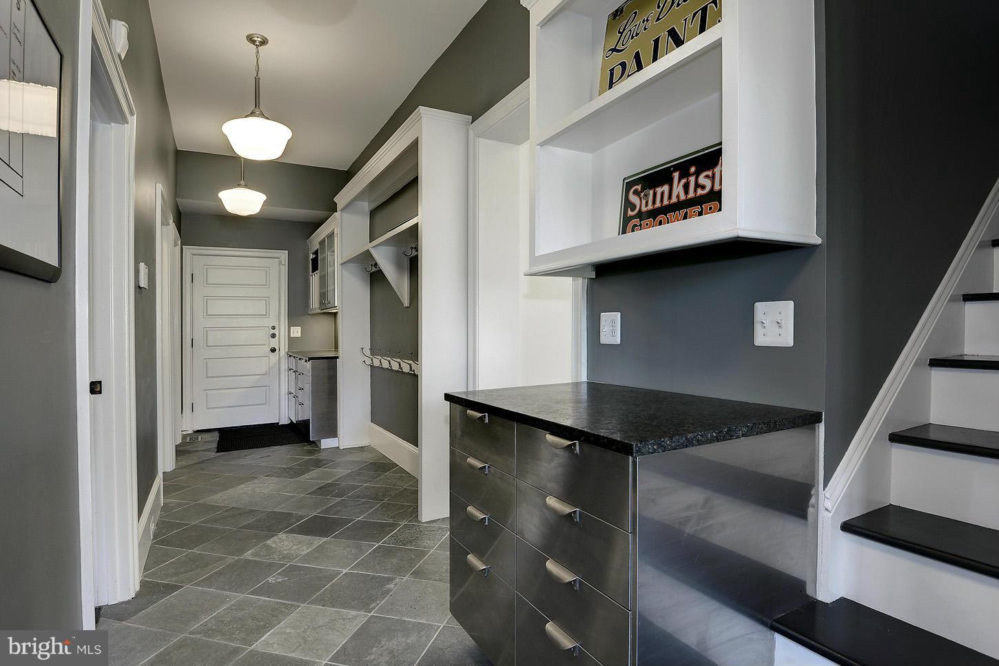 POTOMAC FALLS - Residential