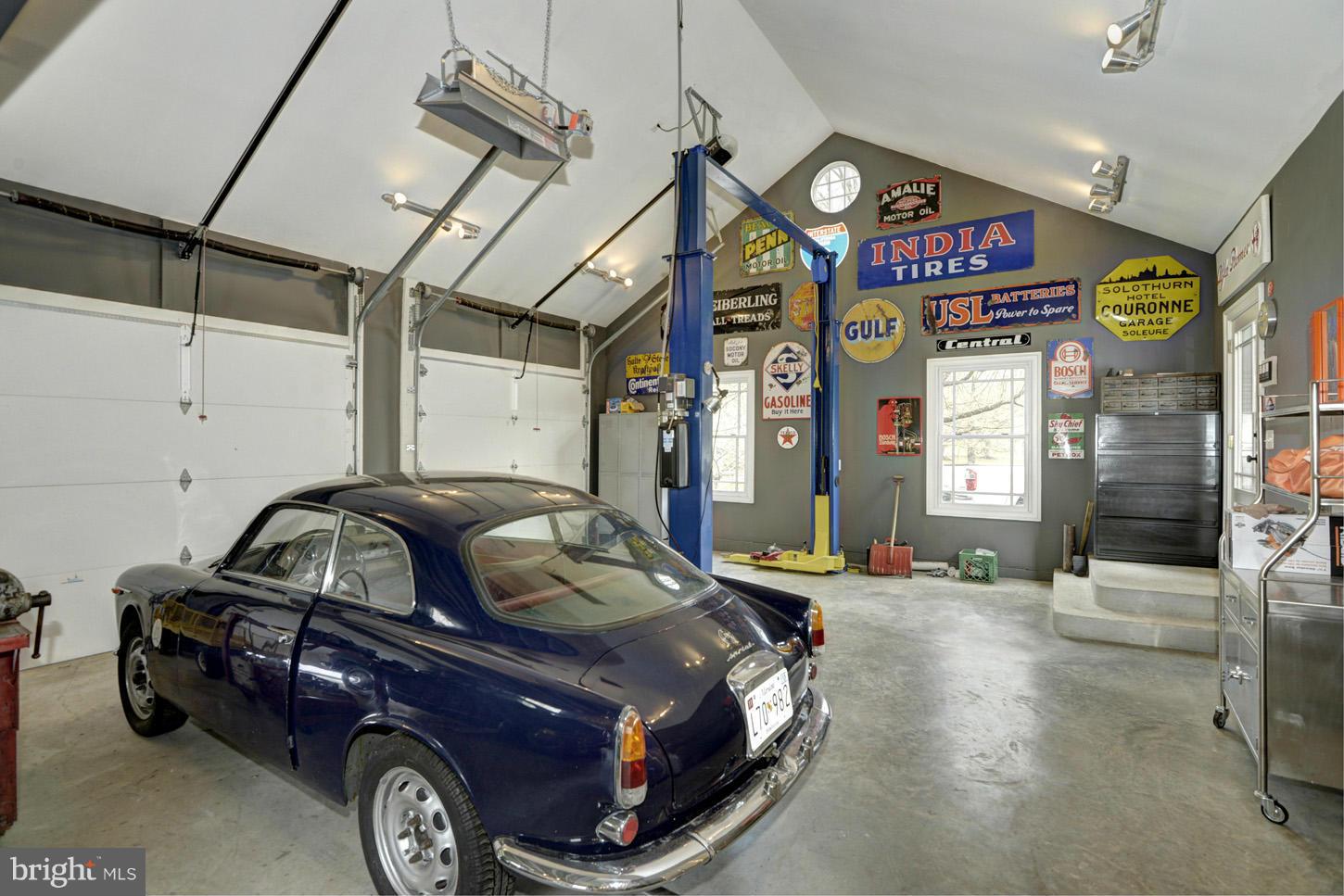 POTOMAC FALLS - Residential