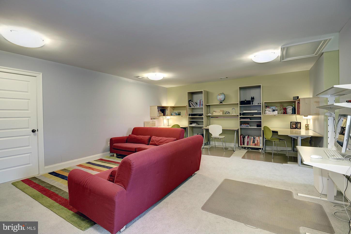 POTOMAC FALLS - Residential