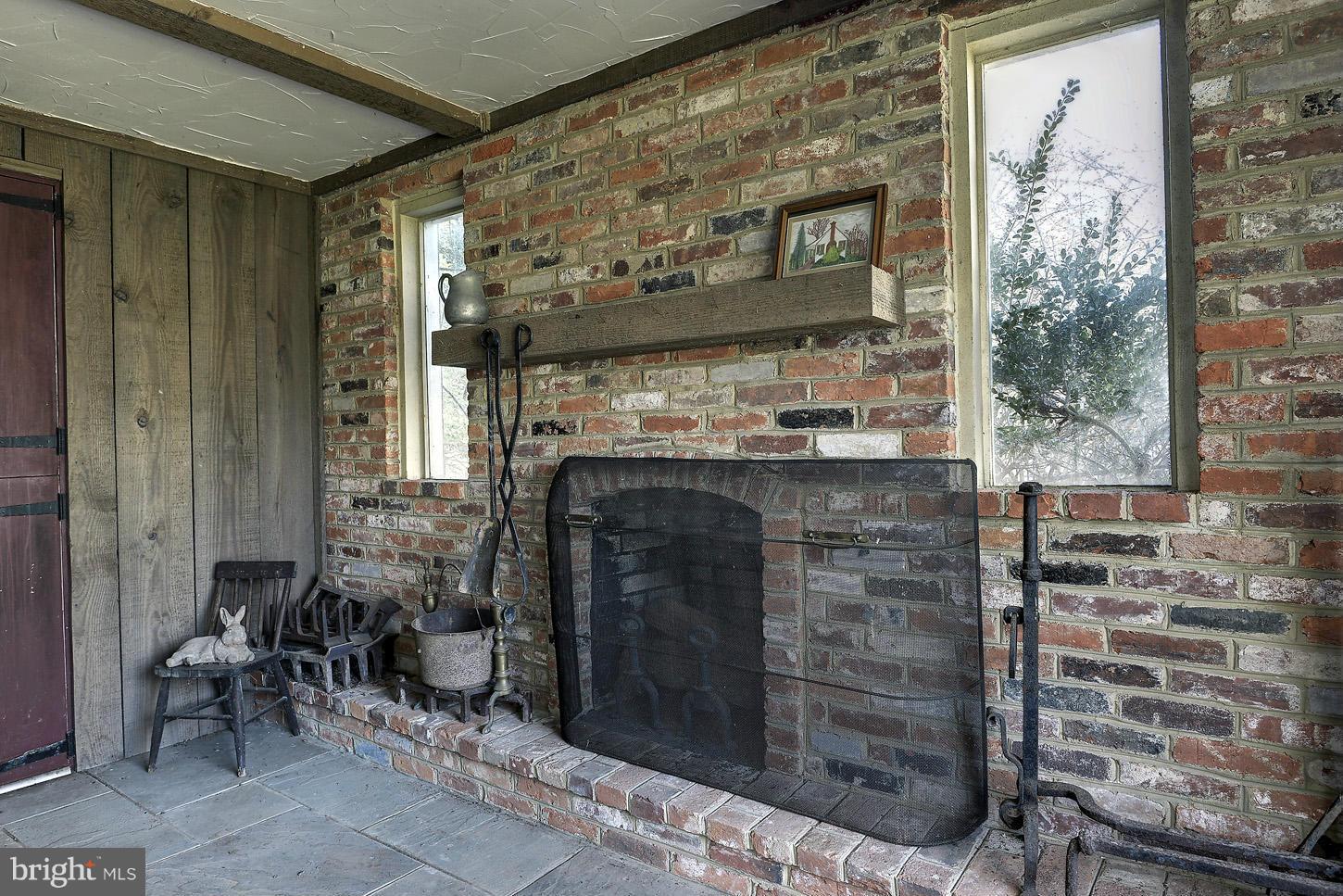 POTOMAC FALLS - Residential